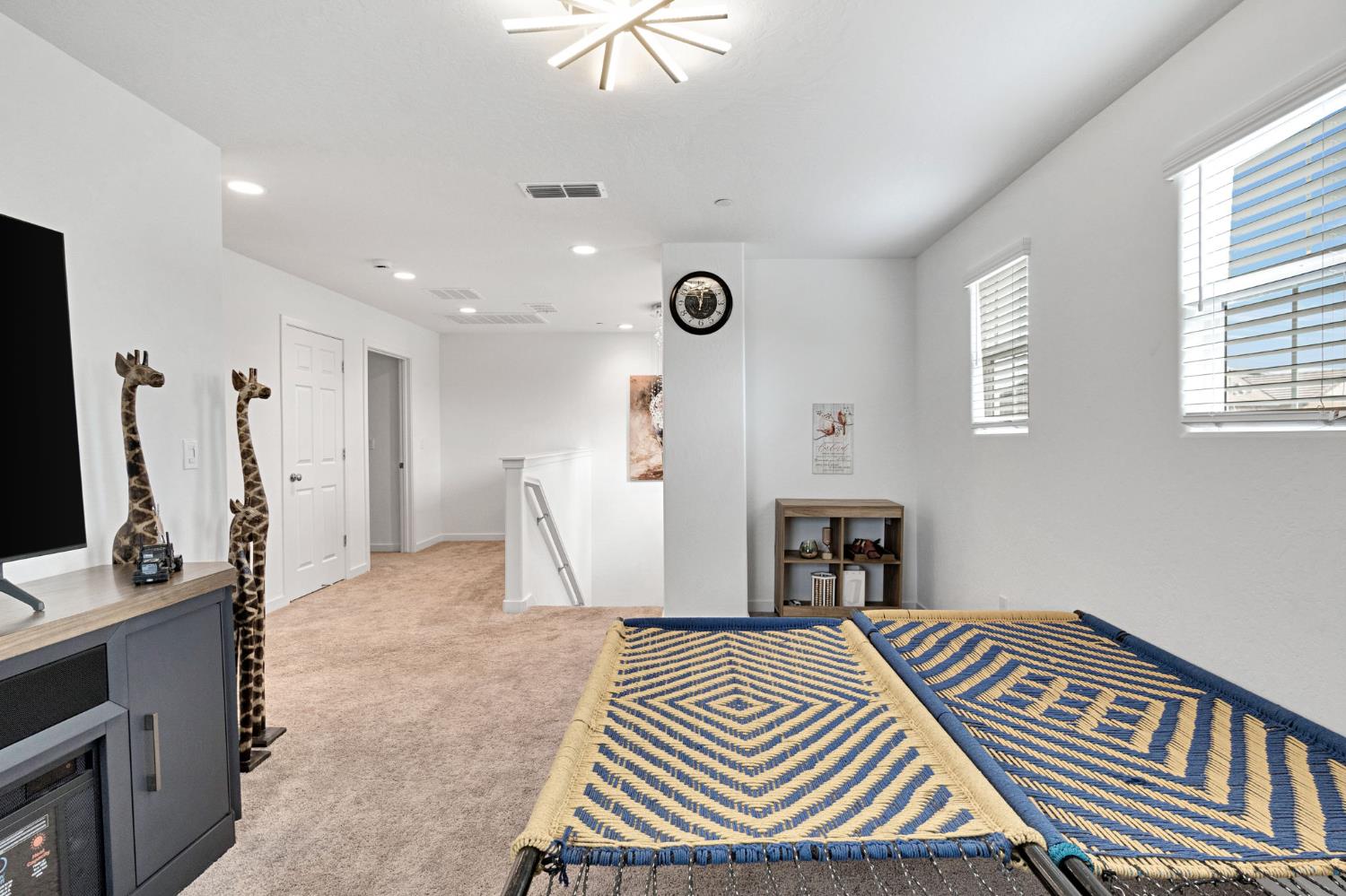 2481 N Pearwood Ave, Fresno, CA 93727