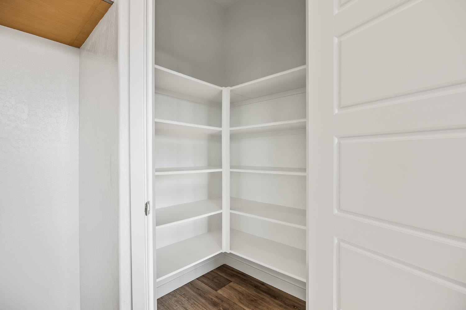 5783 W Laguna Ave, Fresno, CA 93722