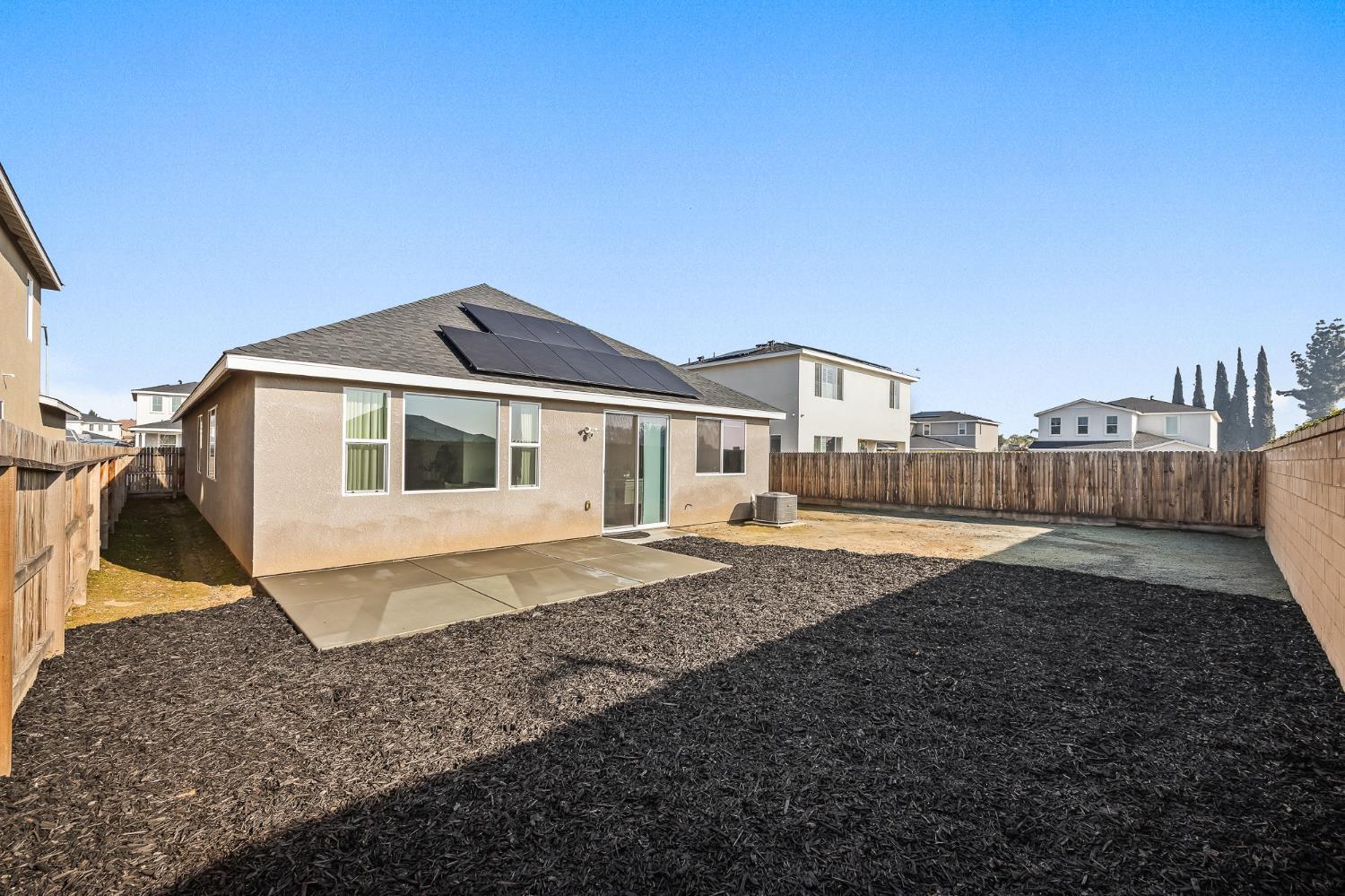 5783 W Laguna Ave, Fresno, CA 93722