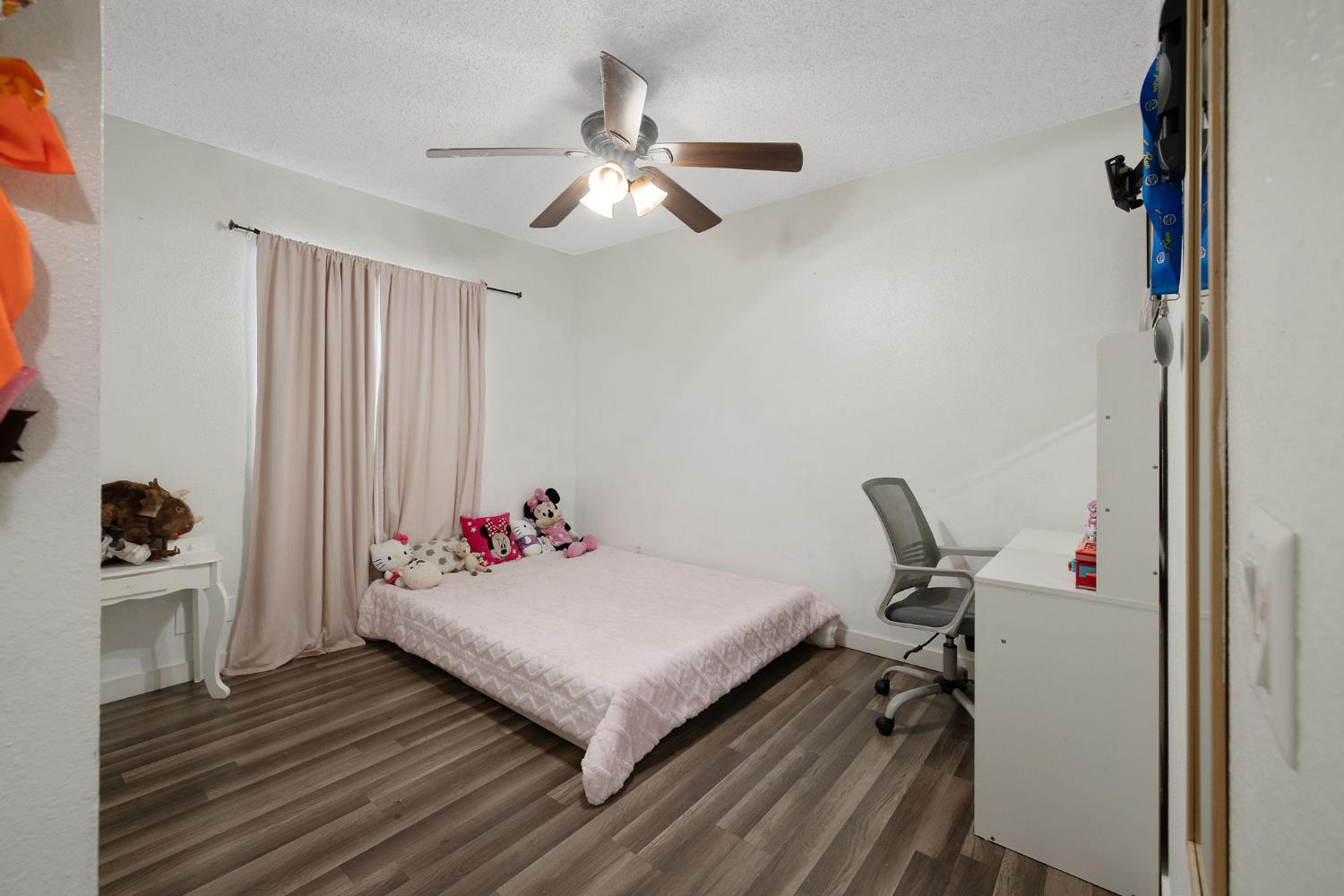 105 W Clark St, Madera, CA 93638