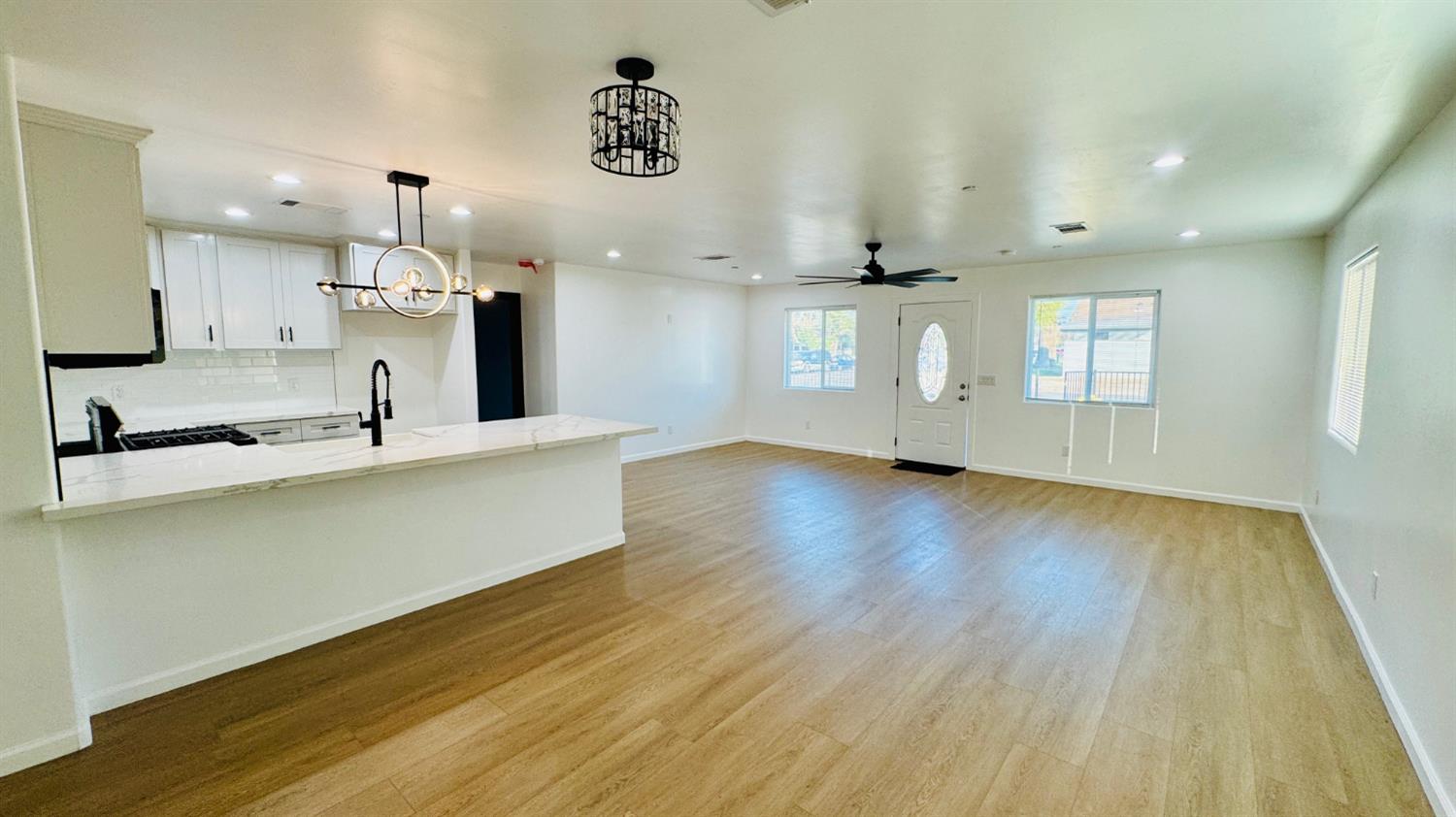 801 S Oleander Ave, Bakersfield, CA 93304