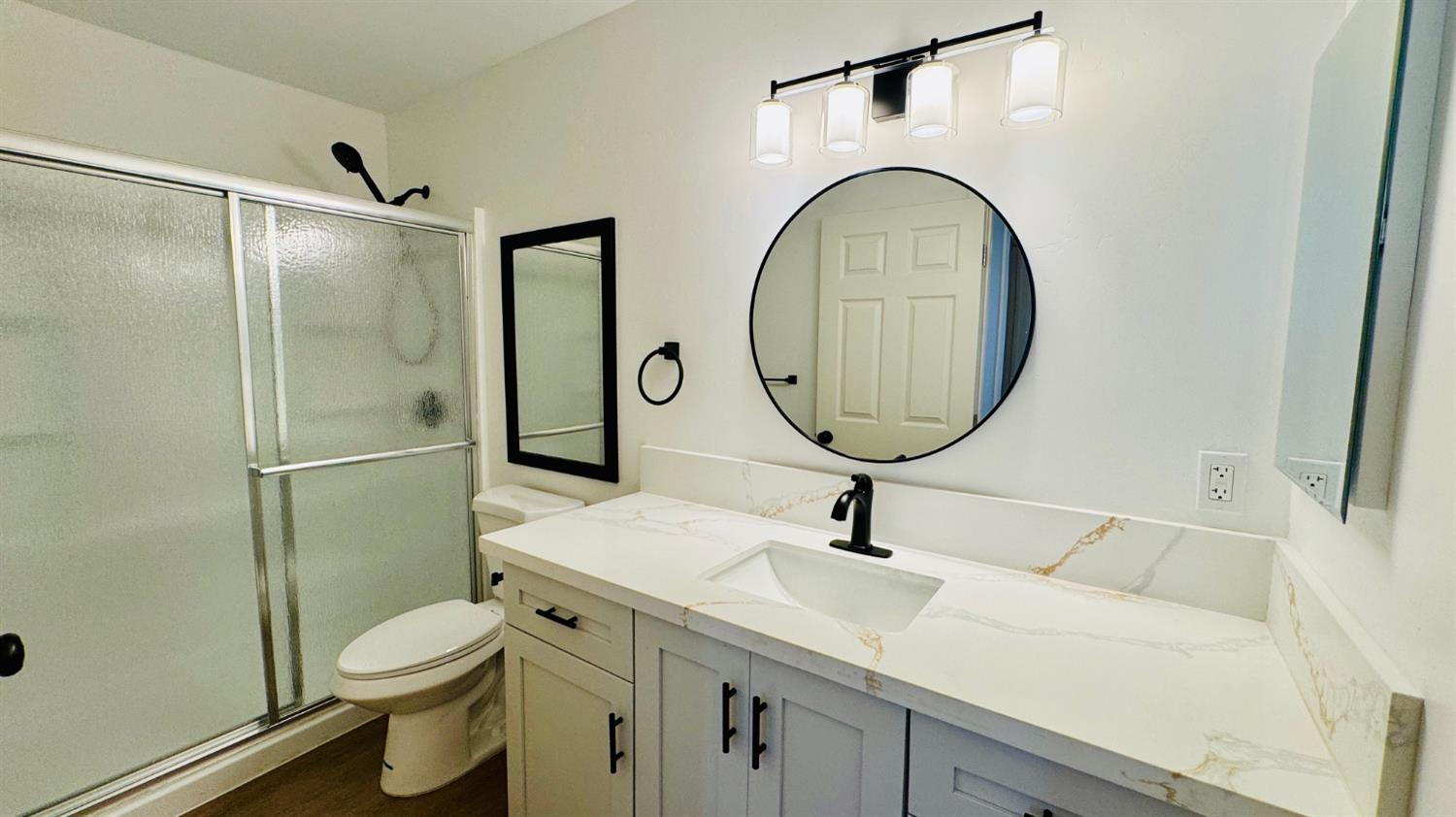 801 S Oleander Ave, Bakersfield, CA 93304