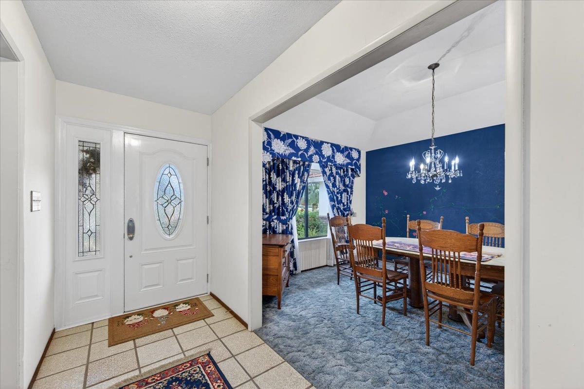 6121 N Montana Ave, Clovis, CA 93619