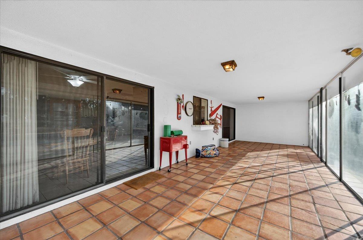 6121 N Montana Ave, Clovis, CA 93619