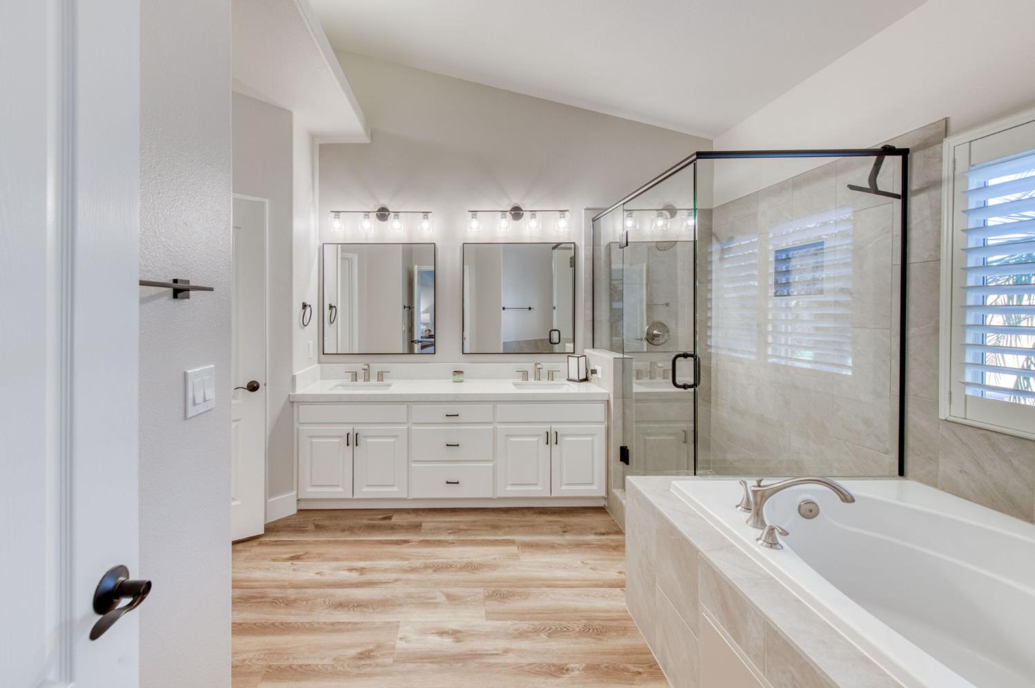 8540 N Talladega Way, Fresno, CA 93720