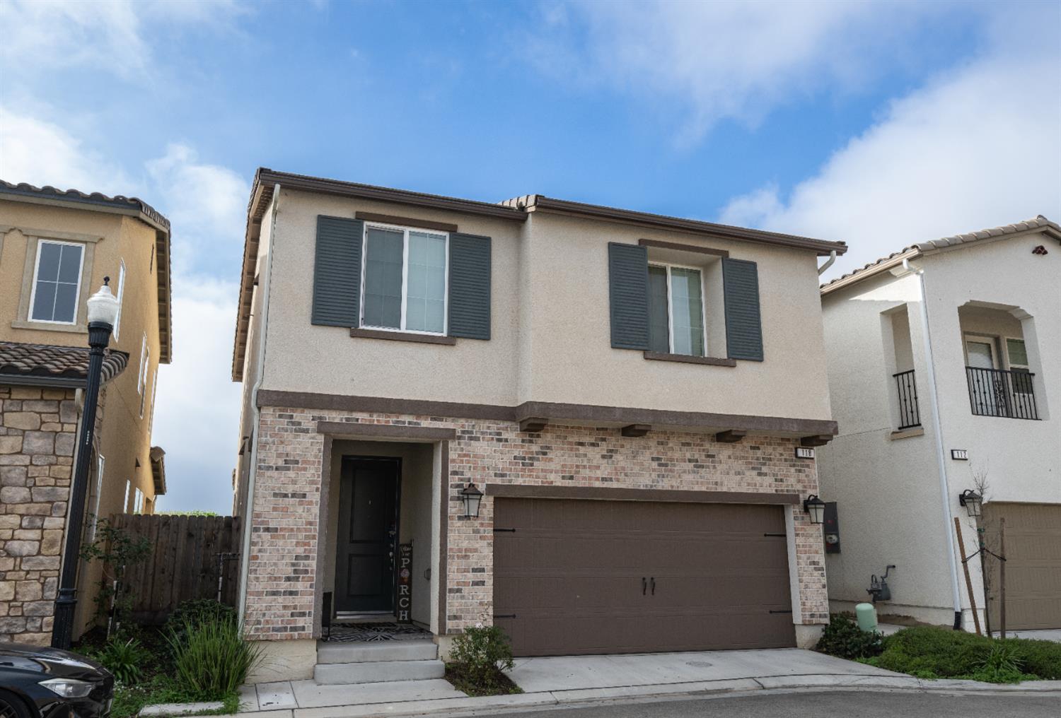 118 Mission Dr S, Madera, CA 93636