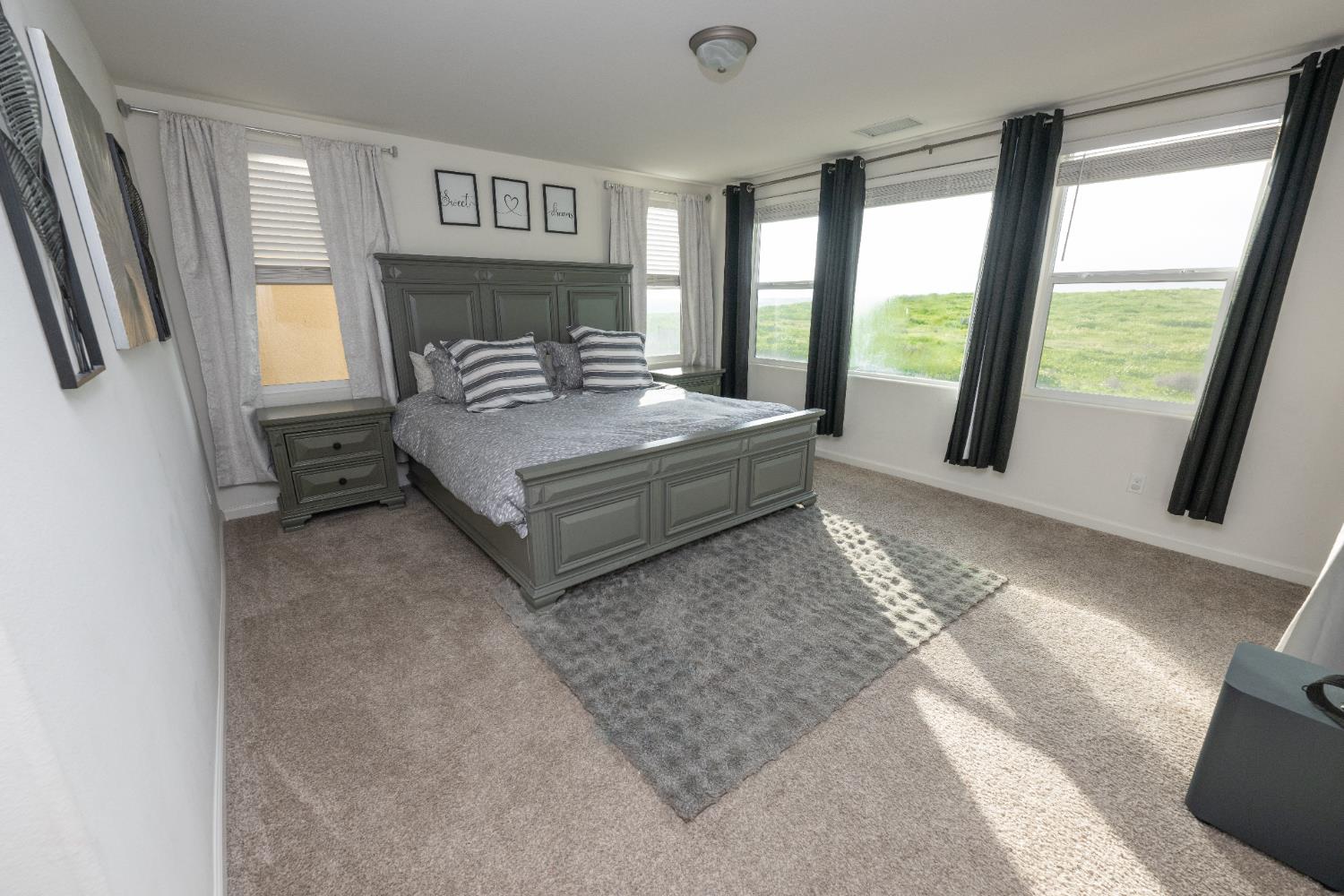 118 Mission Dr S, Madera, CA 93636