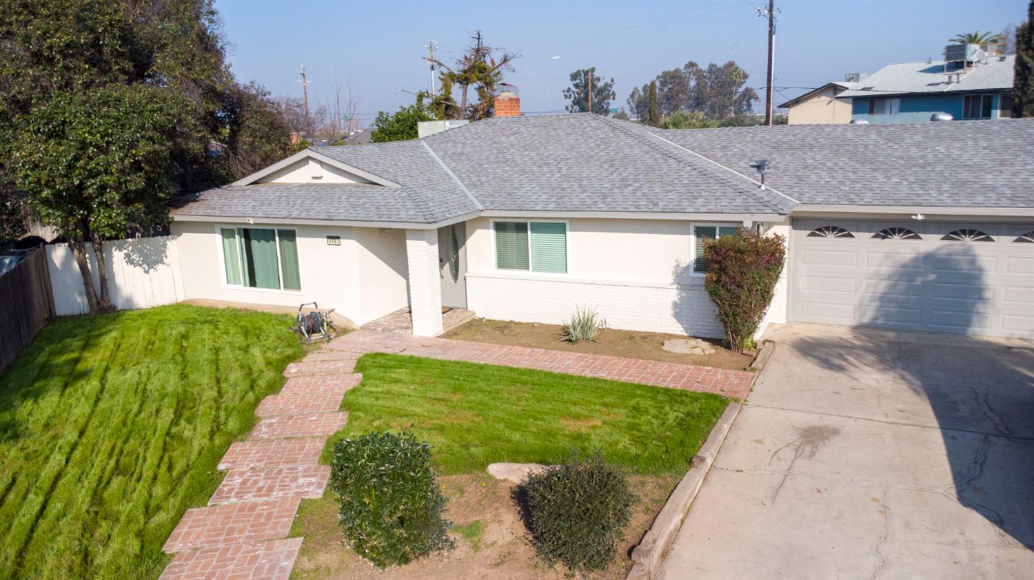 5693 E Madison Ave, Fresno, CA 93727