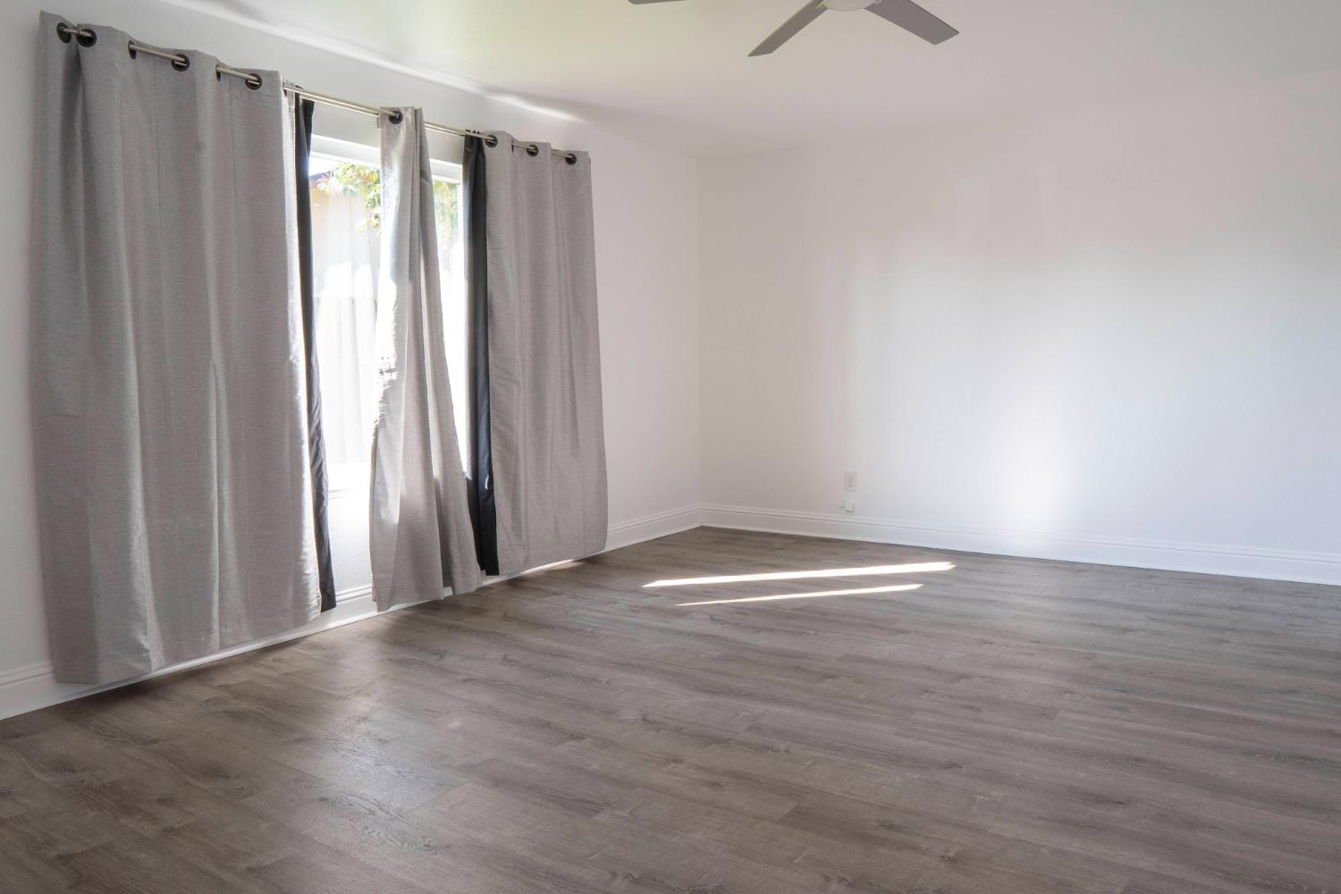 5693 E Madison Ave, Fresno, CA 93727