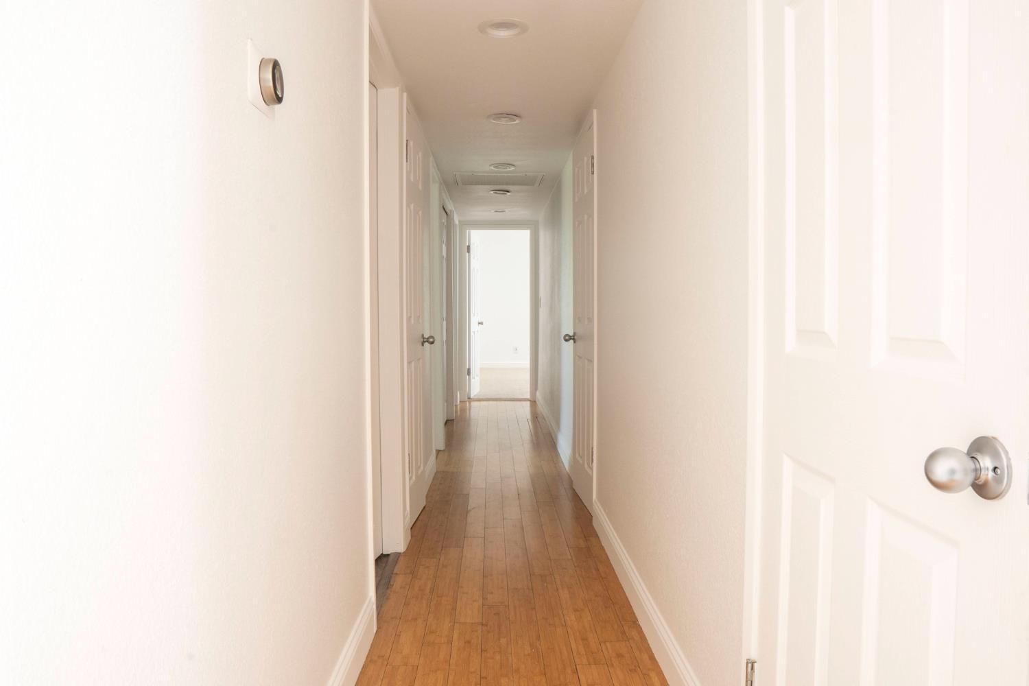 5693 E Madison Ave, Fresno, CA 93727