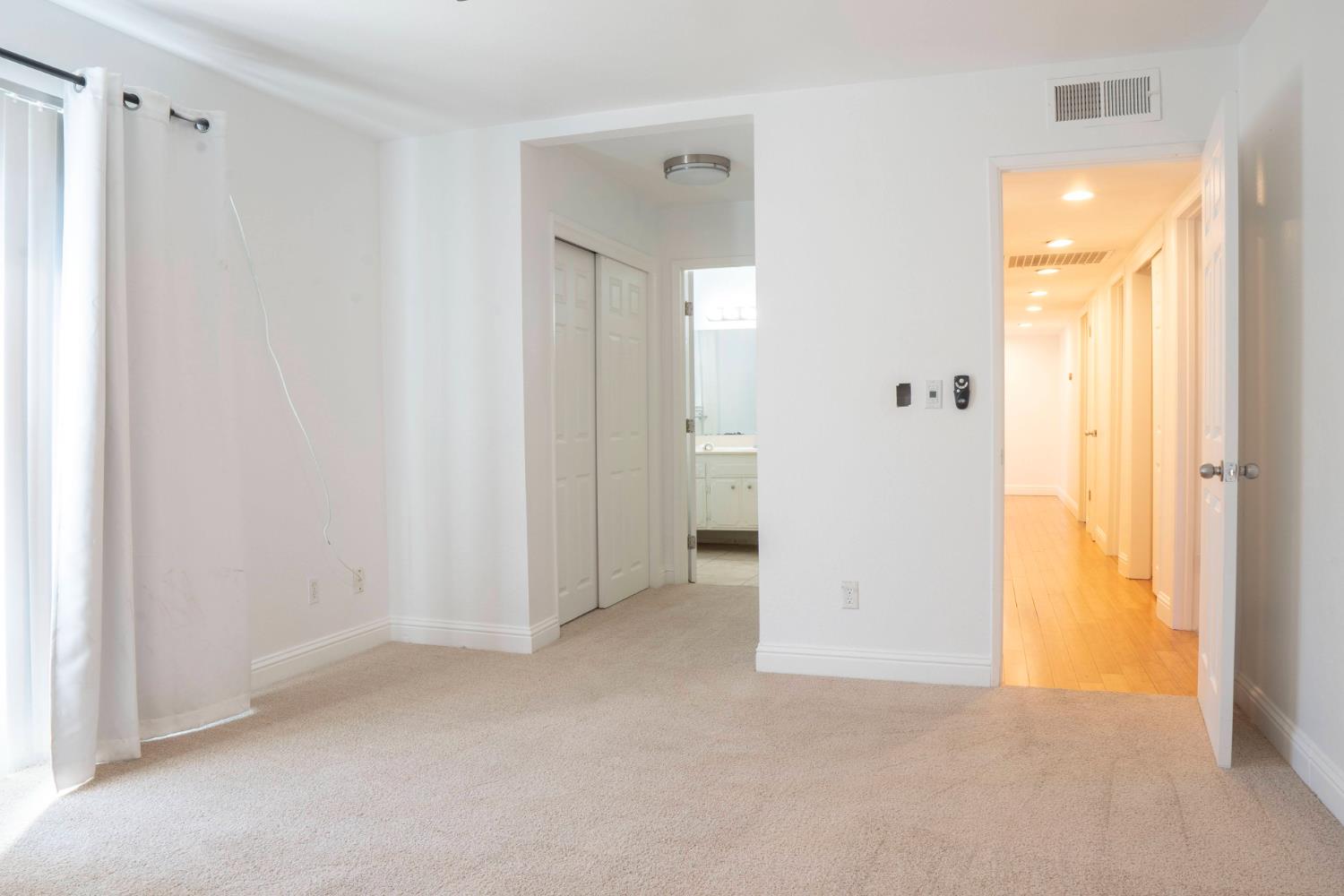 5693 E Madison Ave, Fresno, CA 93727