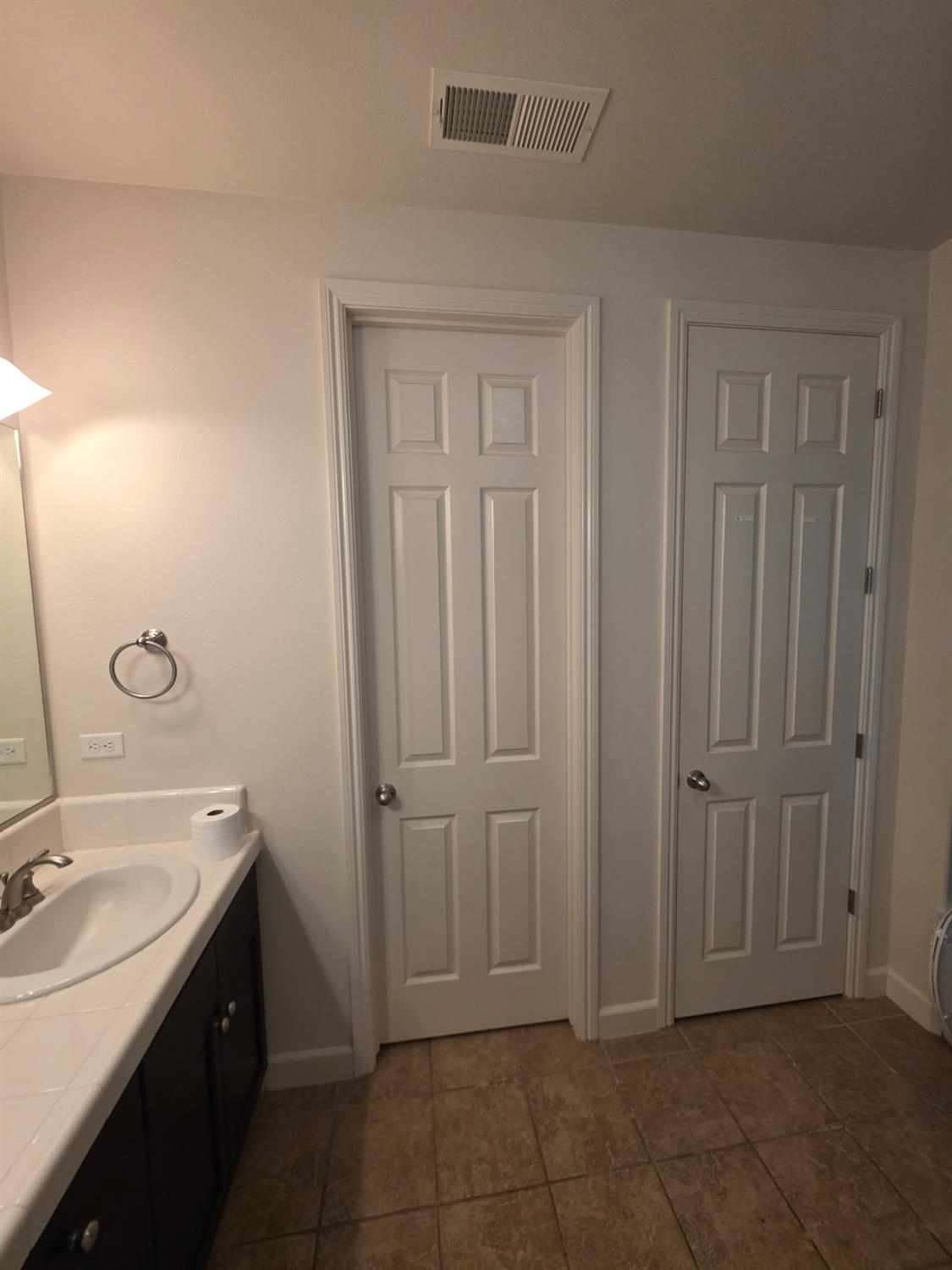 5820 W Ashcroft Ave, Fresno, CA 93722