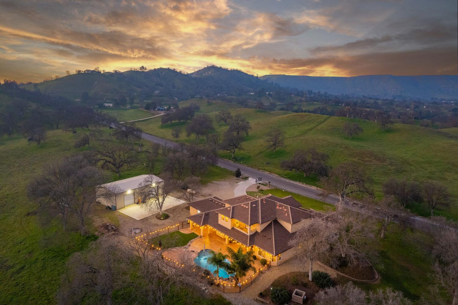 9855 Millerton Rd, Clovis, CA 93619