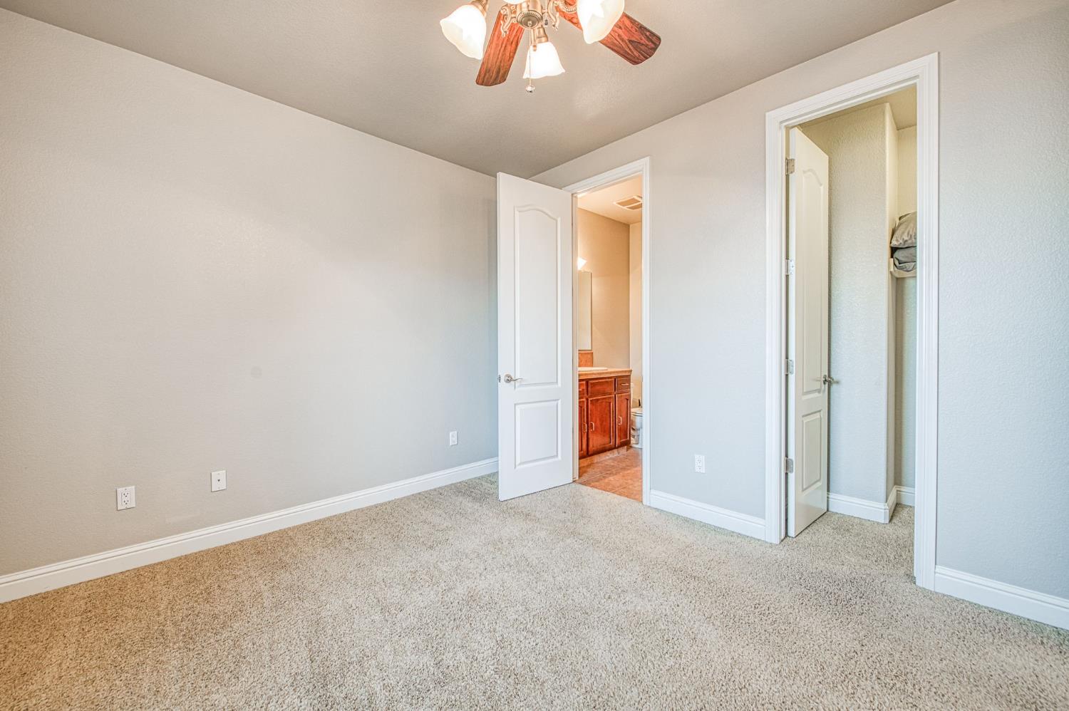 9855 Millerton Rd, Clovis, CA 93619