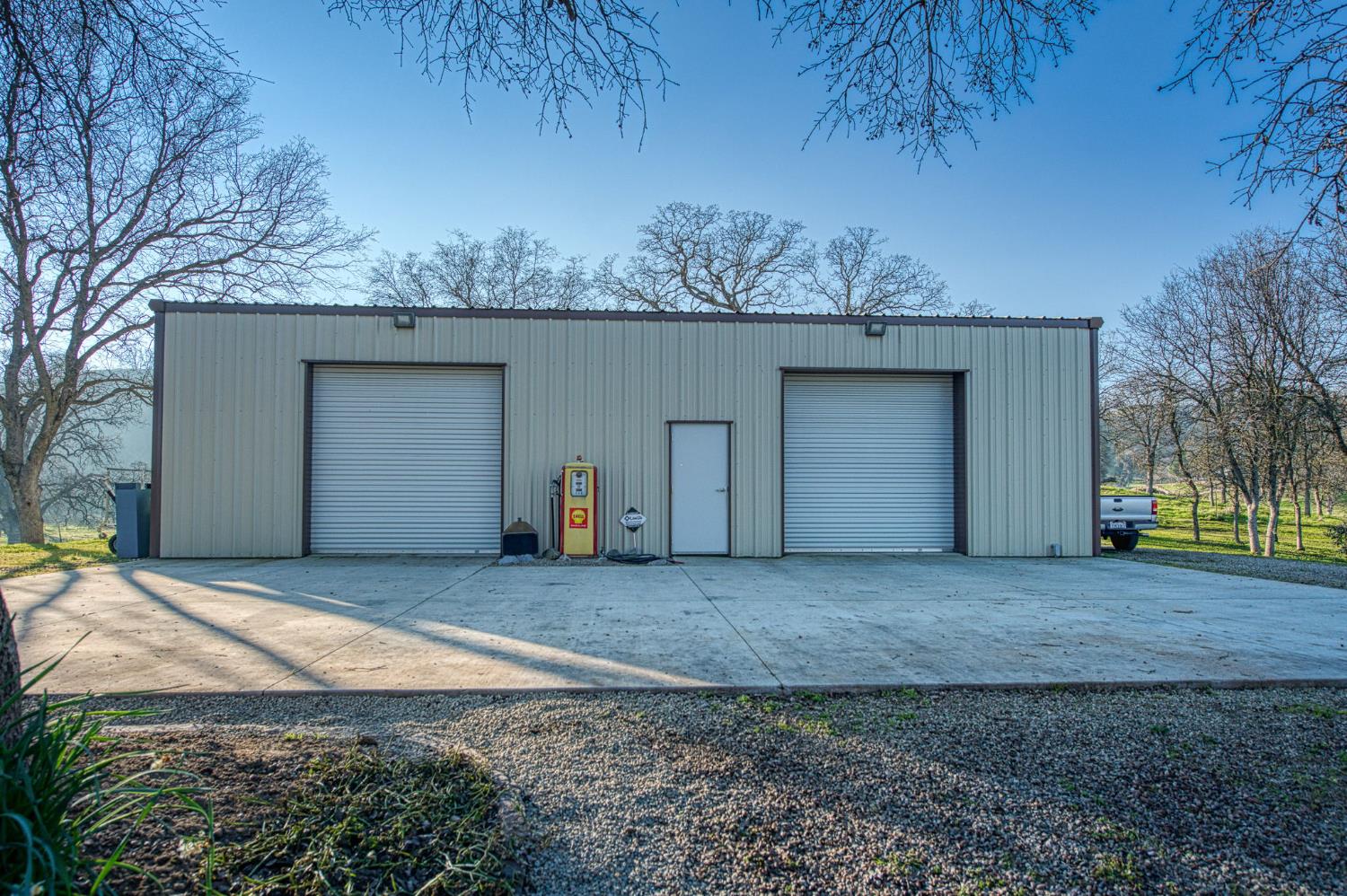 9855 Millerton Rd, Clovis, CA 93619