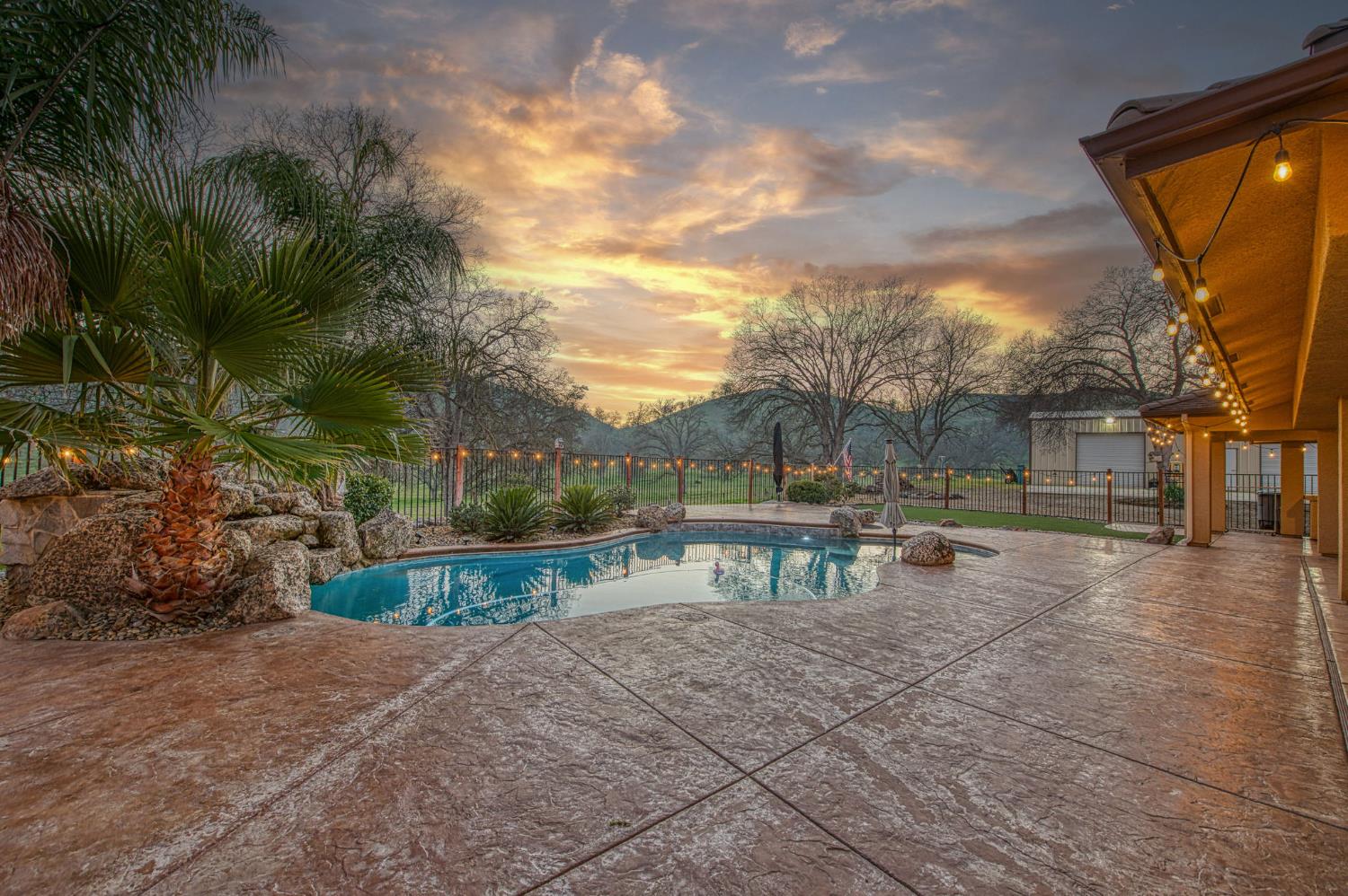 9855 Millerton Rd, Clovis, CA 93619