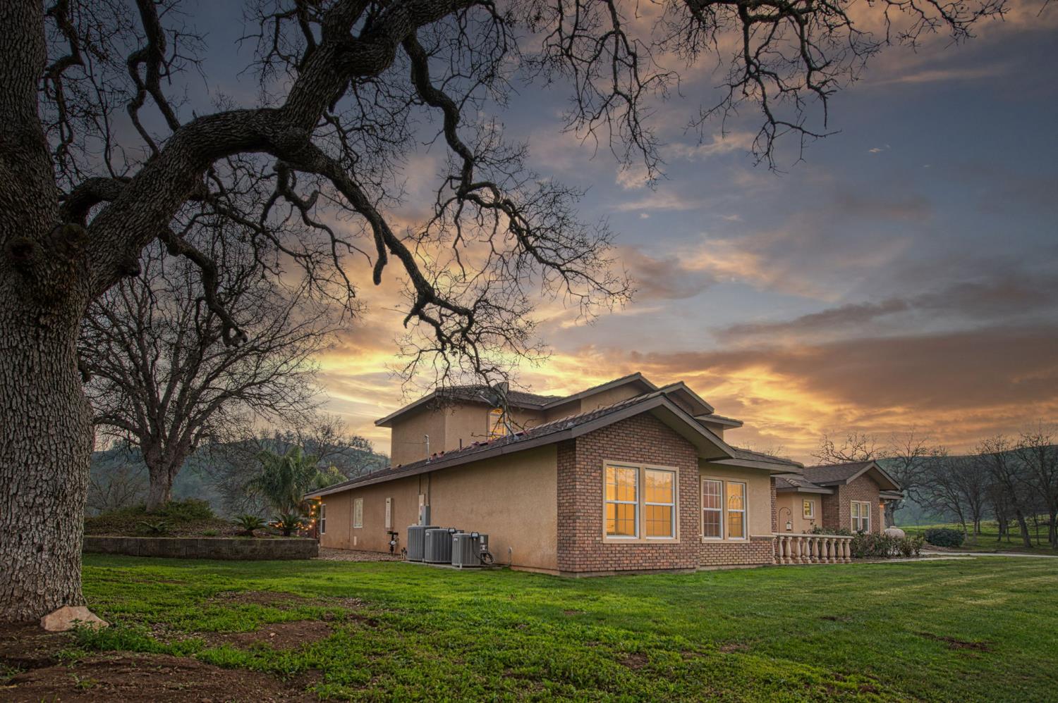 9855 Millerton Rd, Clovis, CA 93619