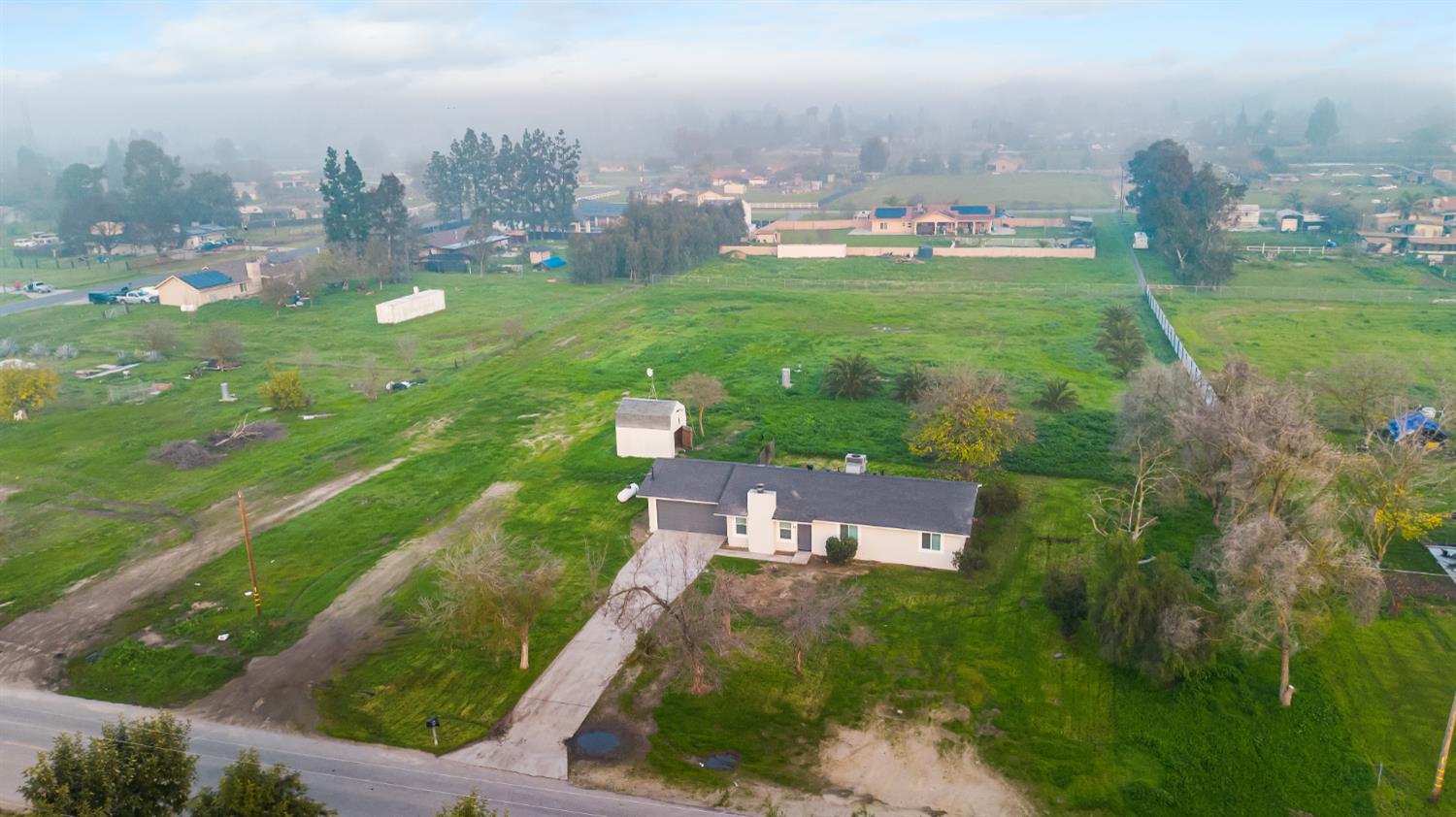 18421 Fairfield Dr, Madera, CA 93638