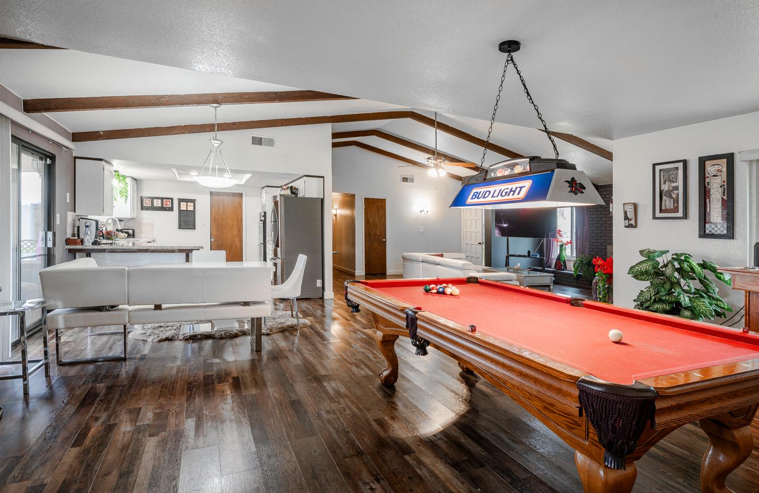 16026 Karen Rd, Madera, CA 93636