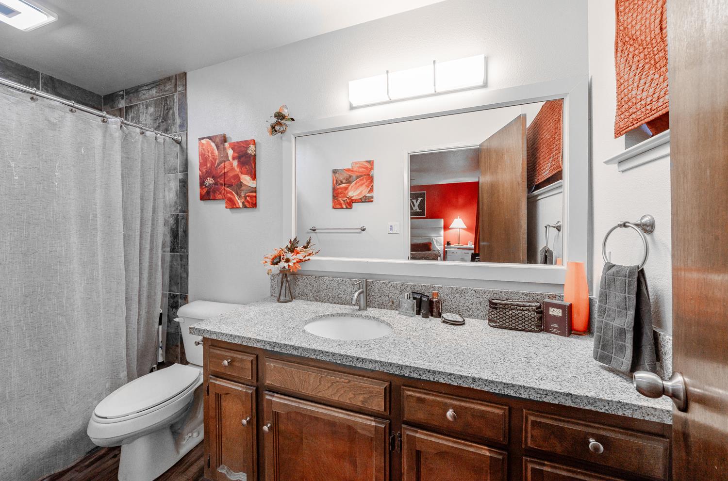 16026 Karen Rd, Madera, CA 93636