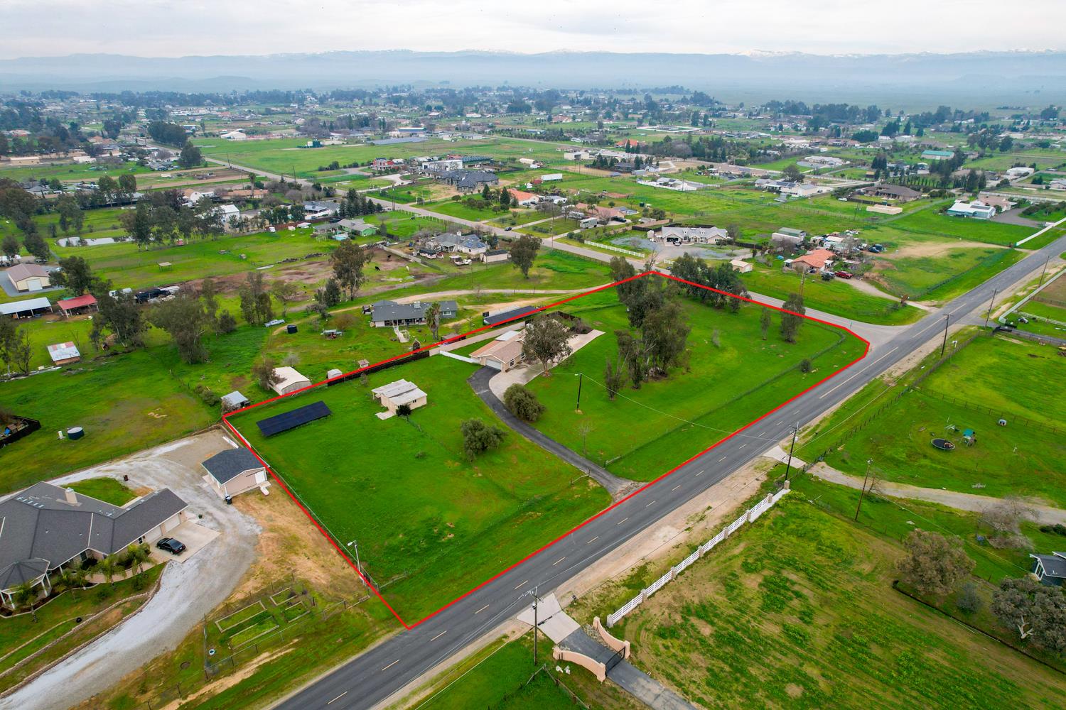 16026 Karen Rd, Madera, CA 93636