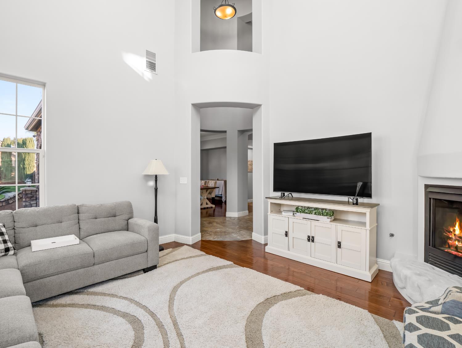 1152 Lester Ave, Clovis, CA 93619