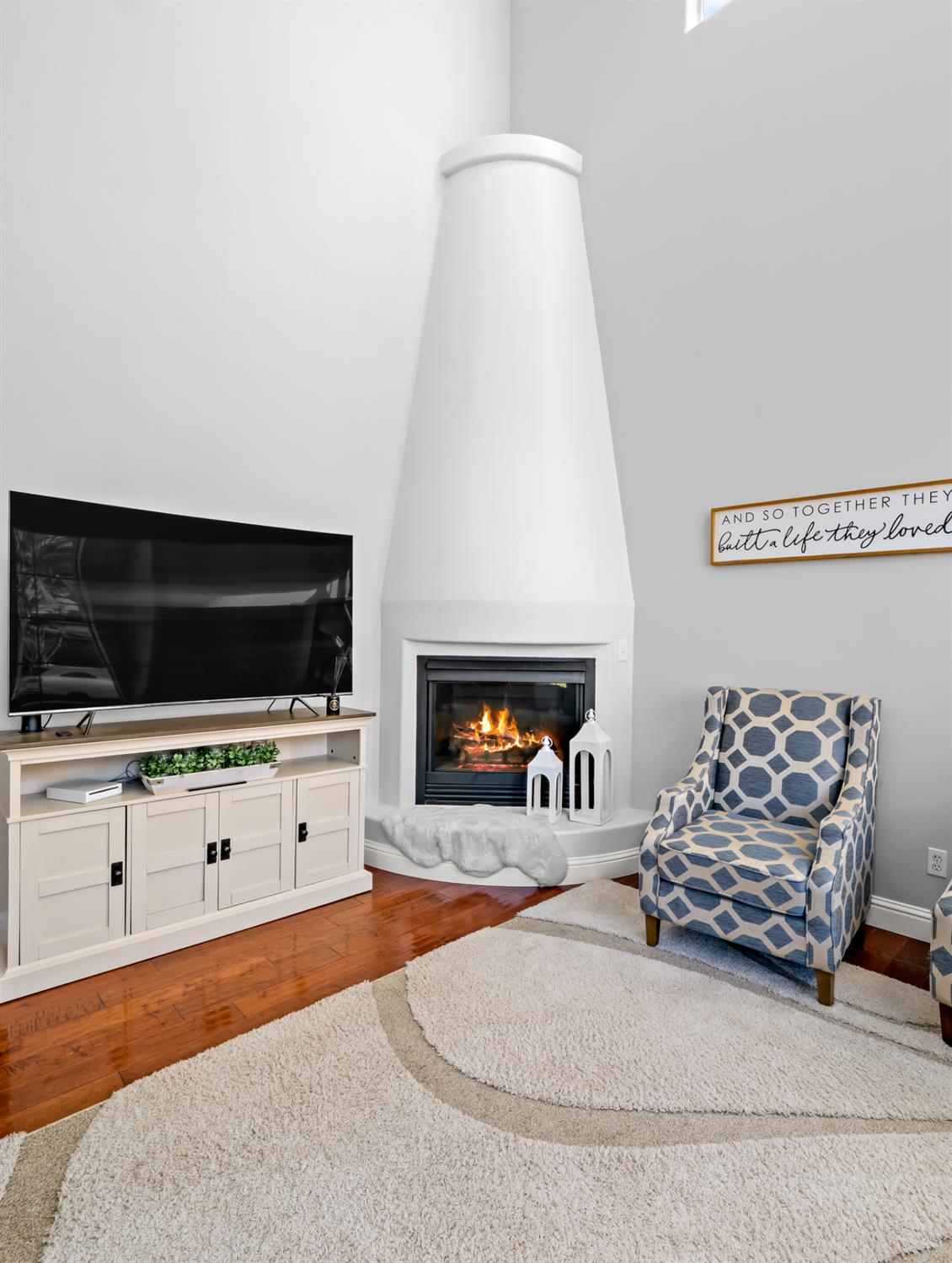 1152 Lester Ave, Clovis, CA 93619