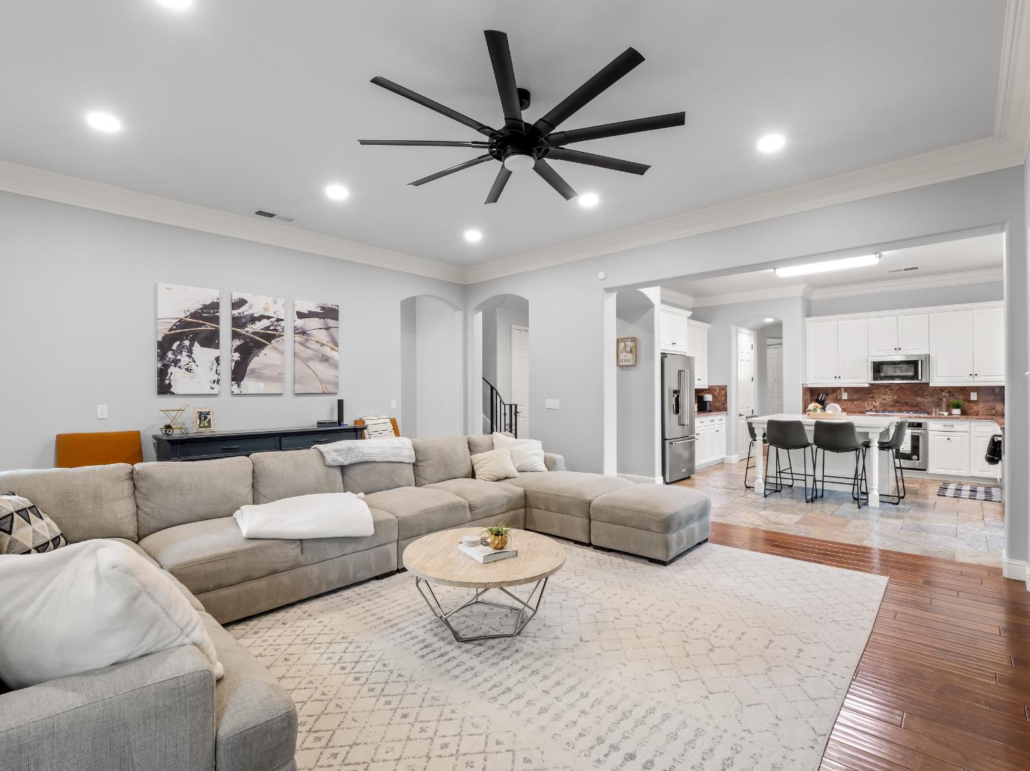 1152 Lester Ave, Clovis, CA 93619