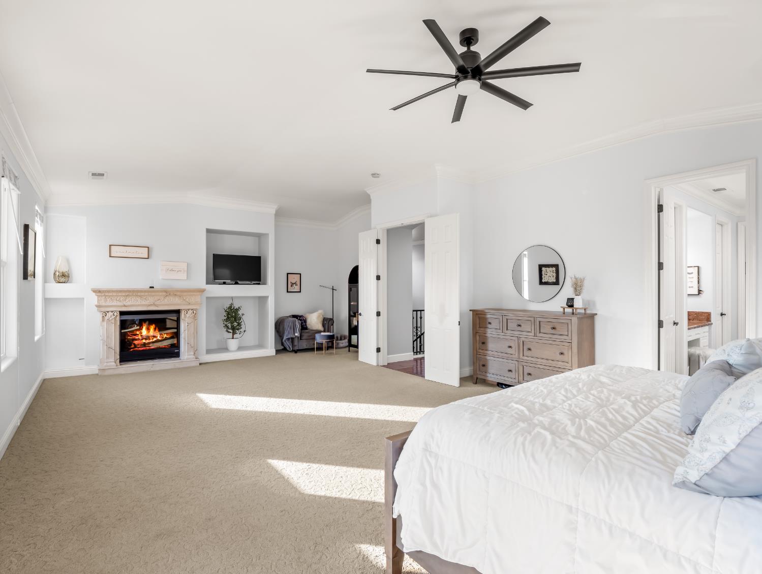 1152 Lester Ave, Clovis, CA 93619