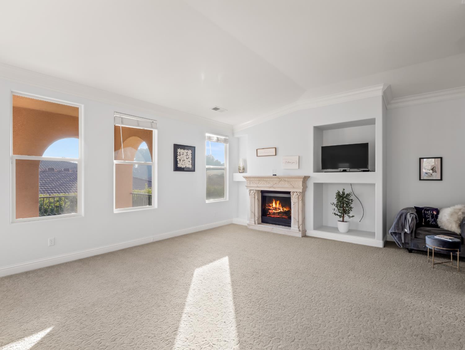 1152 Lester Ave, Clovis, CA 93619