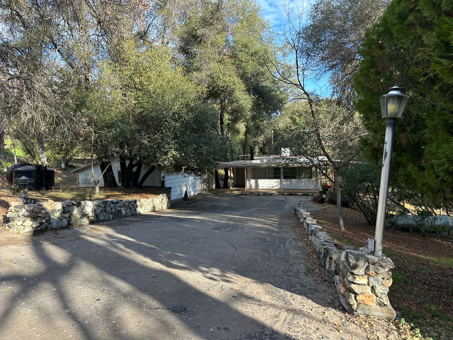 40653 Hodges Hill Dr, Oakhurst, CA 93644