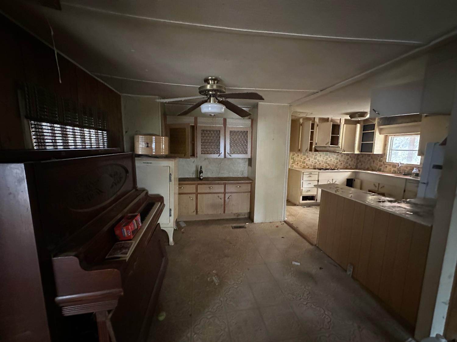 40653 Hodges Hill Dr, Oakhurst, CA 93644