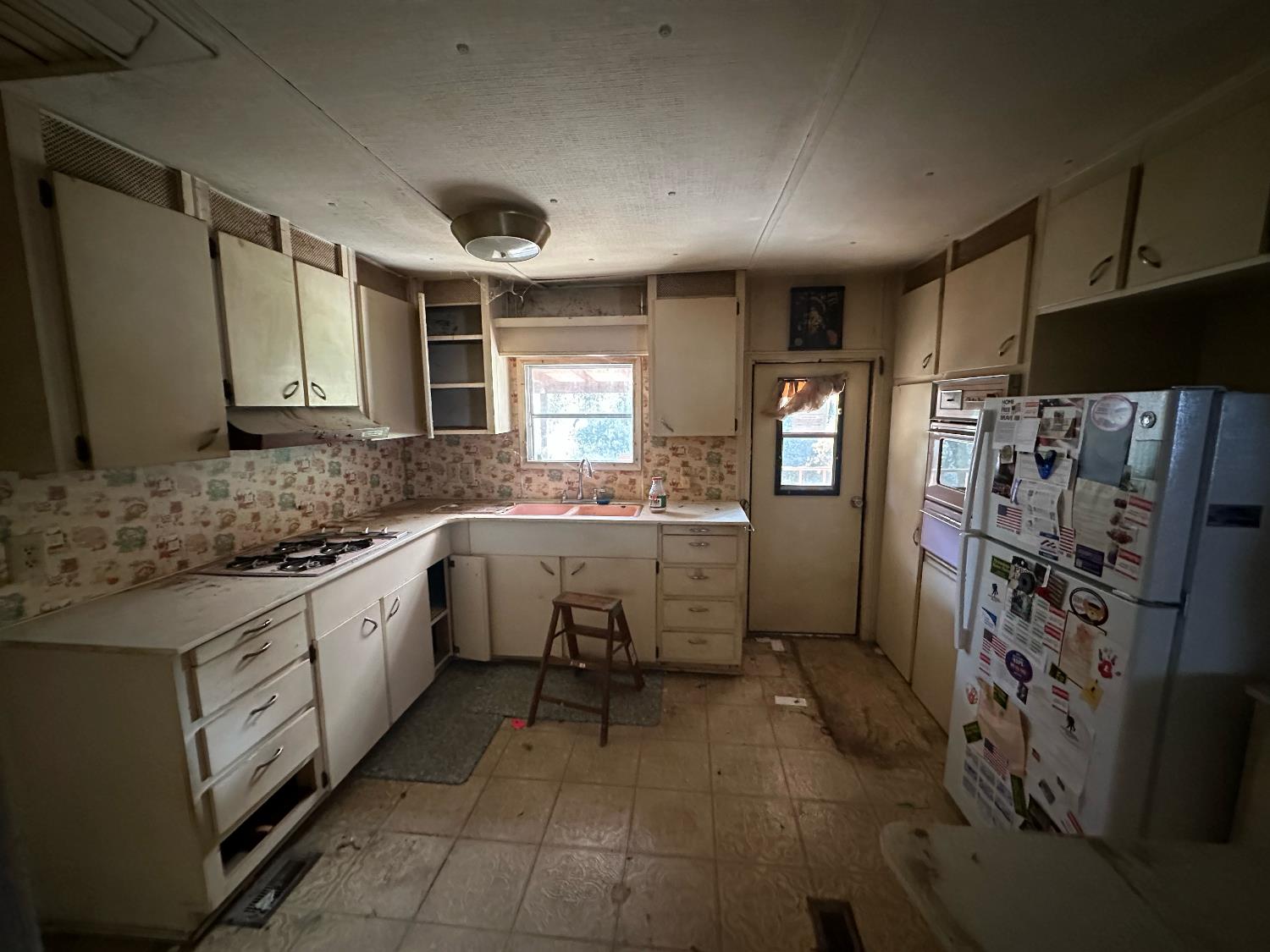 40653 Hodges Hill Dr, Oakhurst, CA 93644