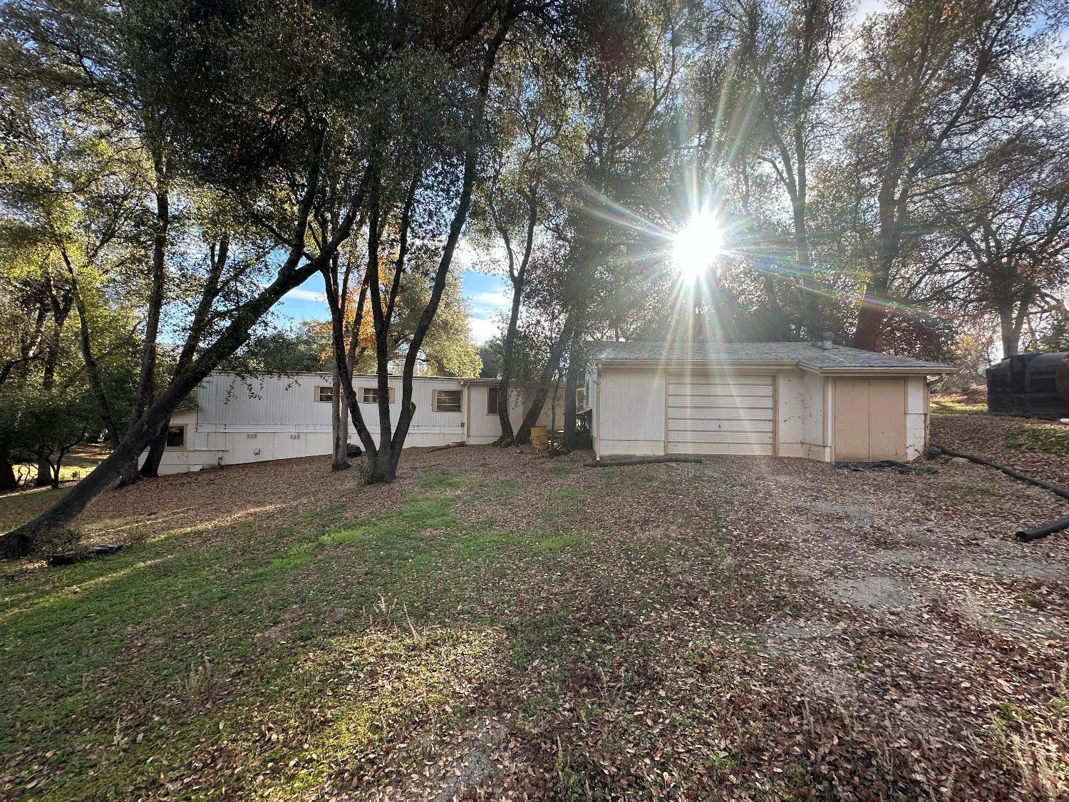 40653 Hodges Hill Dr, Oakhurst, CA 93644