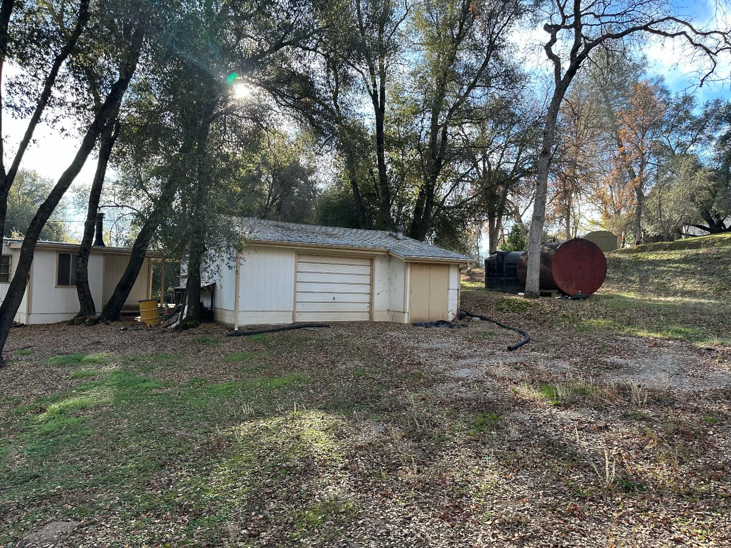 40653 Hodges Hill Dr, Oakhurst, CA 93644