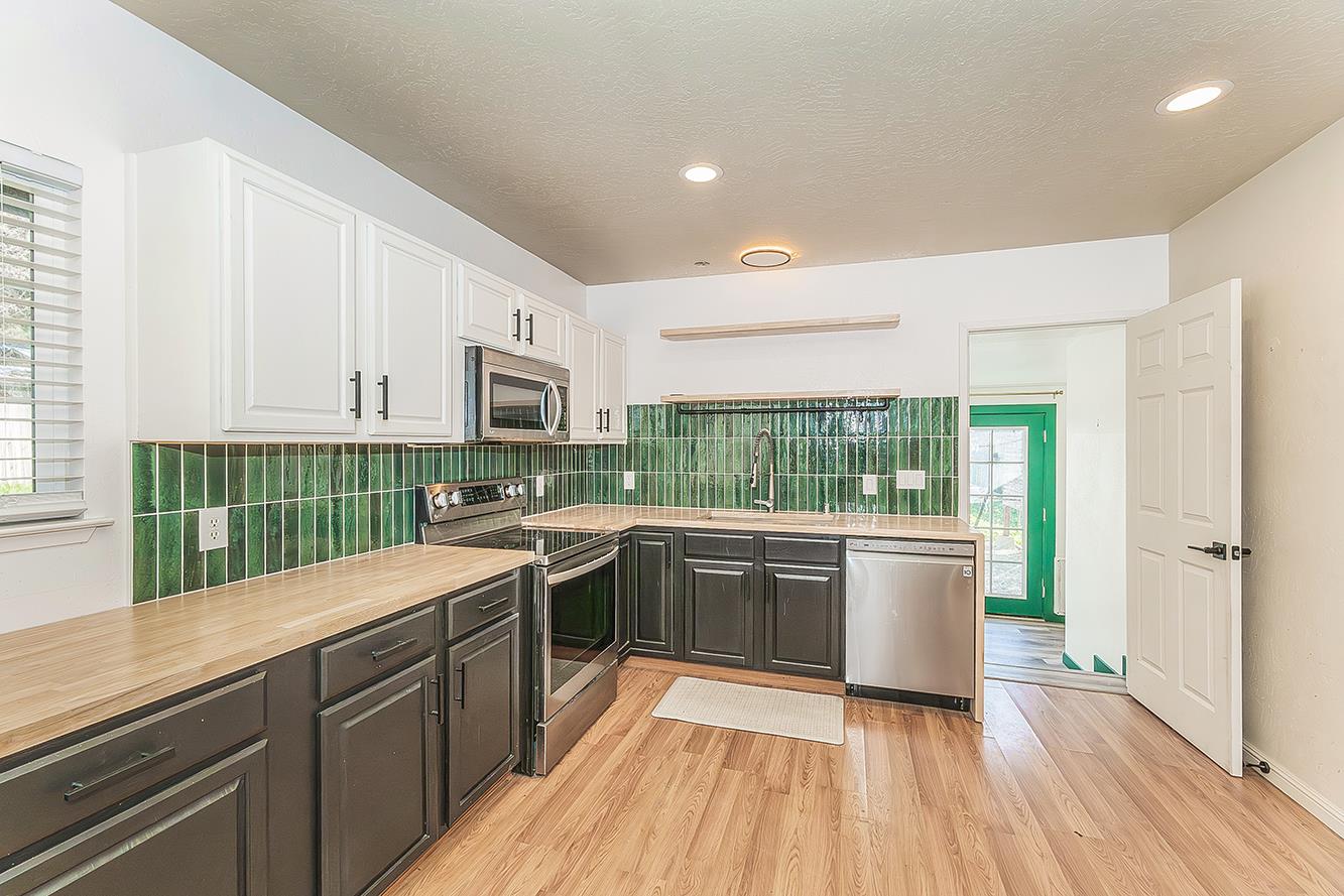 34664 Wilson Rd, Auberry, CA 93602