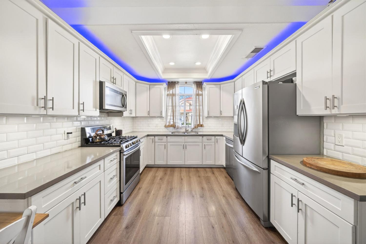 914 Garland Ave, Clovis, CA 93612