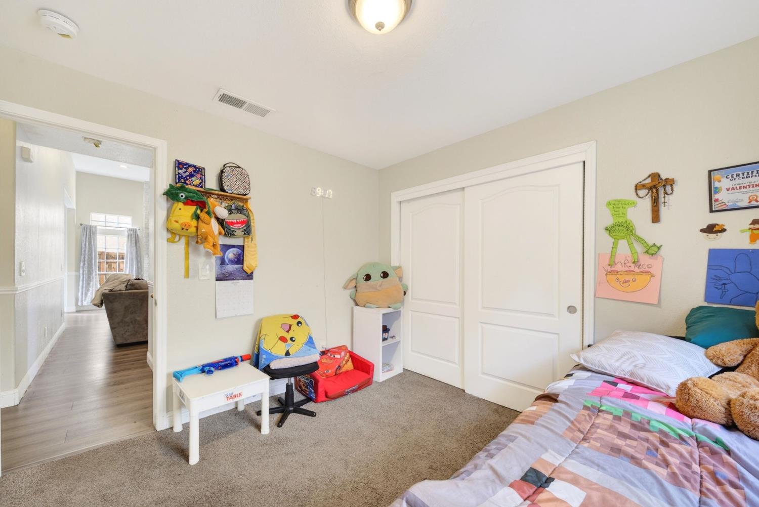 914 Garland Ave, Clovis, CA 93612