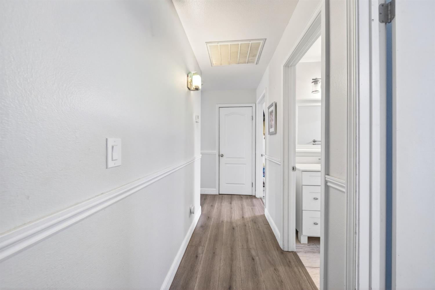 914 Garland Ave, Clovis, CA 93612