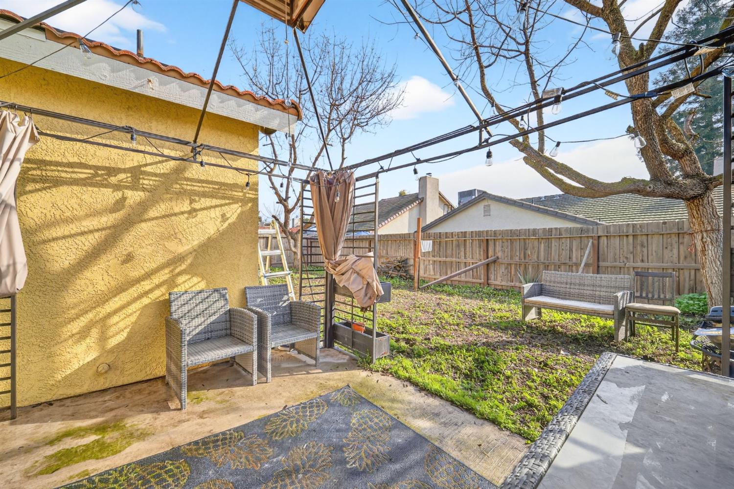 914 Garland Ave, Clovis, CA 93612