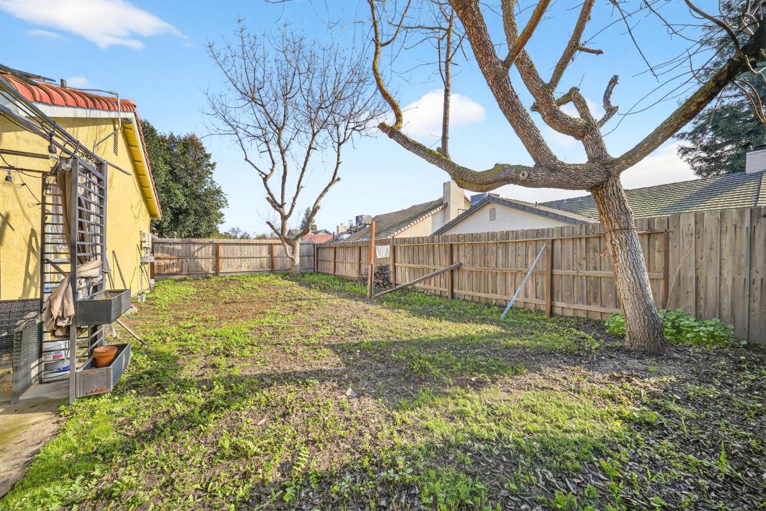 914 Garland Ave, Clovis, CA 93612