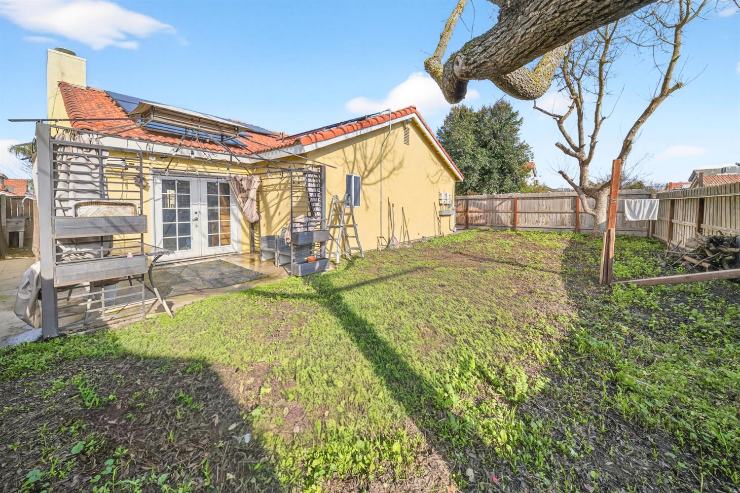 914 Garland Ave, Clovis, CA 93612