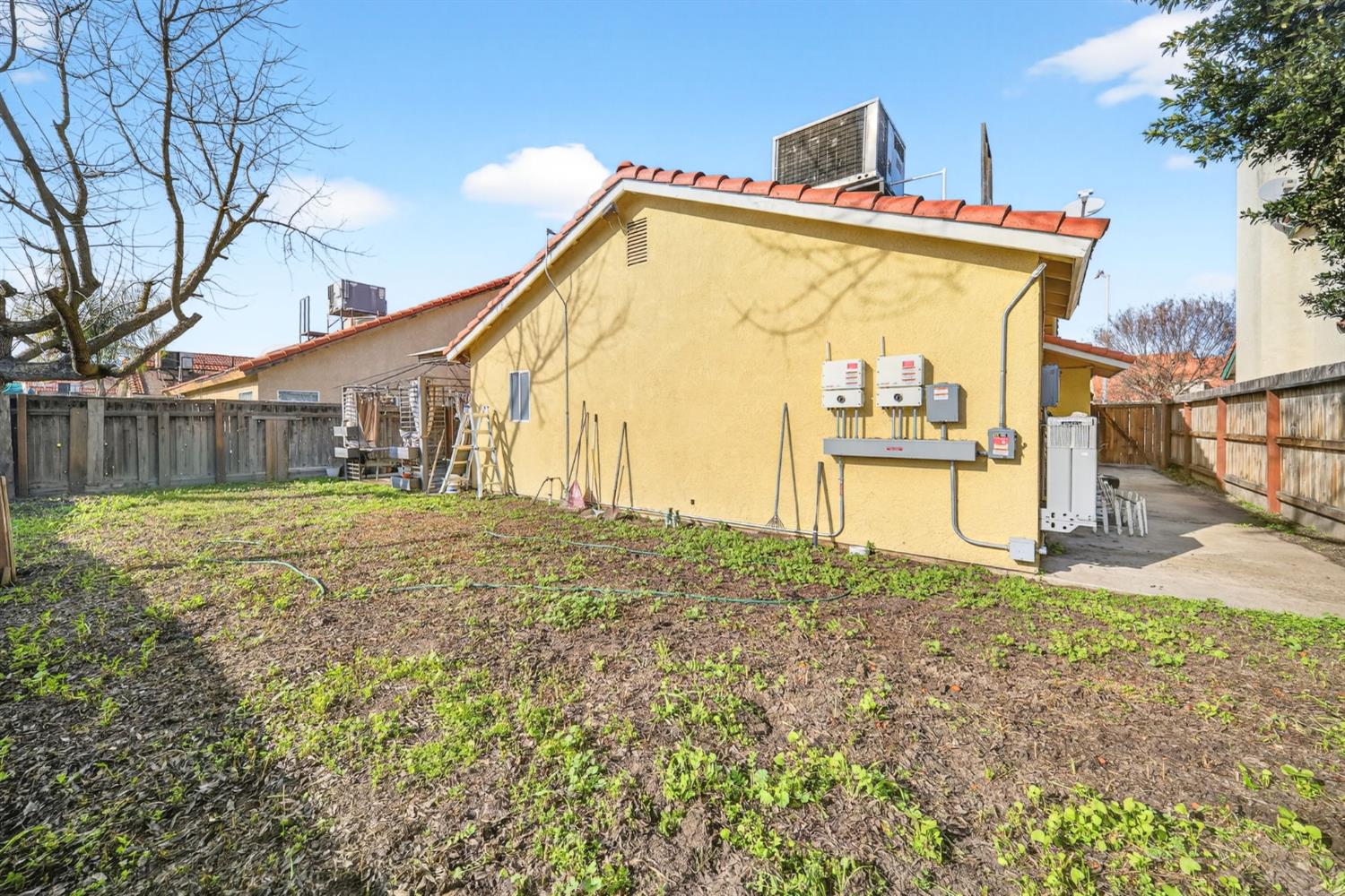 914 Garland Ave, Clovis, CA 93612