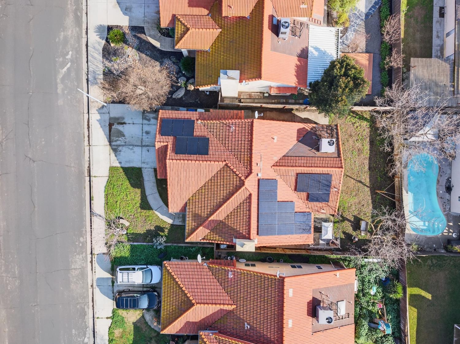 914 Garland Ave, Clovis, CA 93612