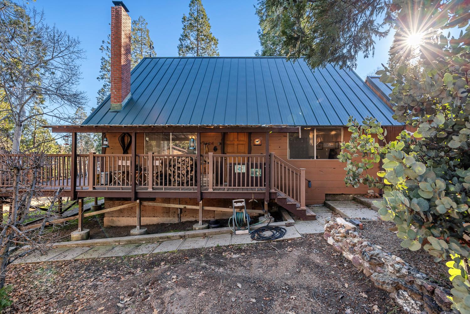 41722 Merriman Ln, Auberry, CA 93602