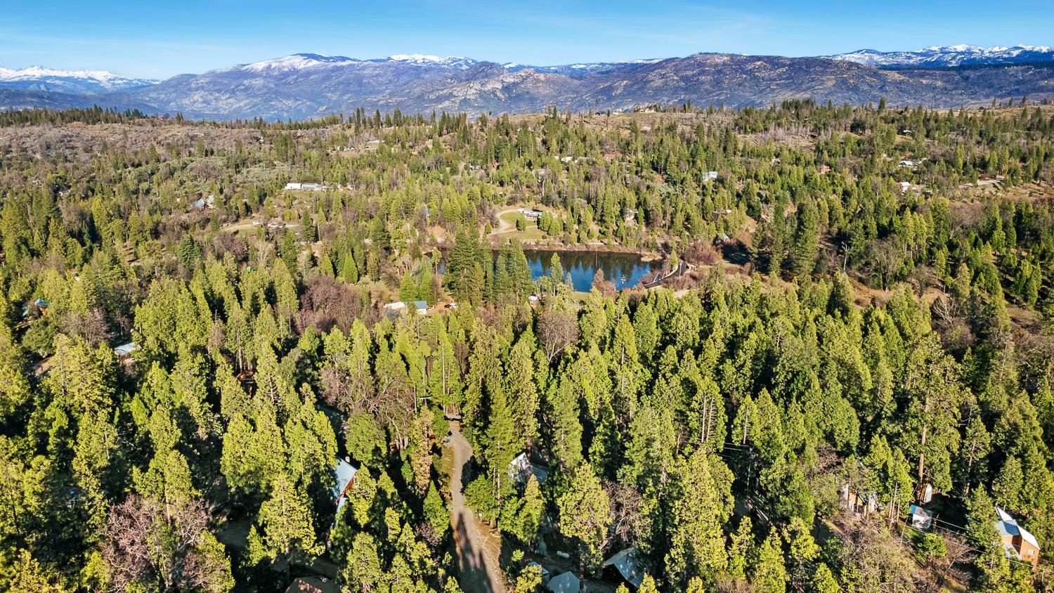 41722 Merriman Ln, Auberry, CA 93602