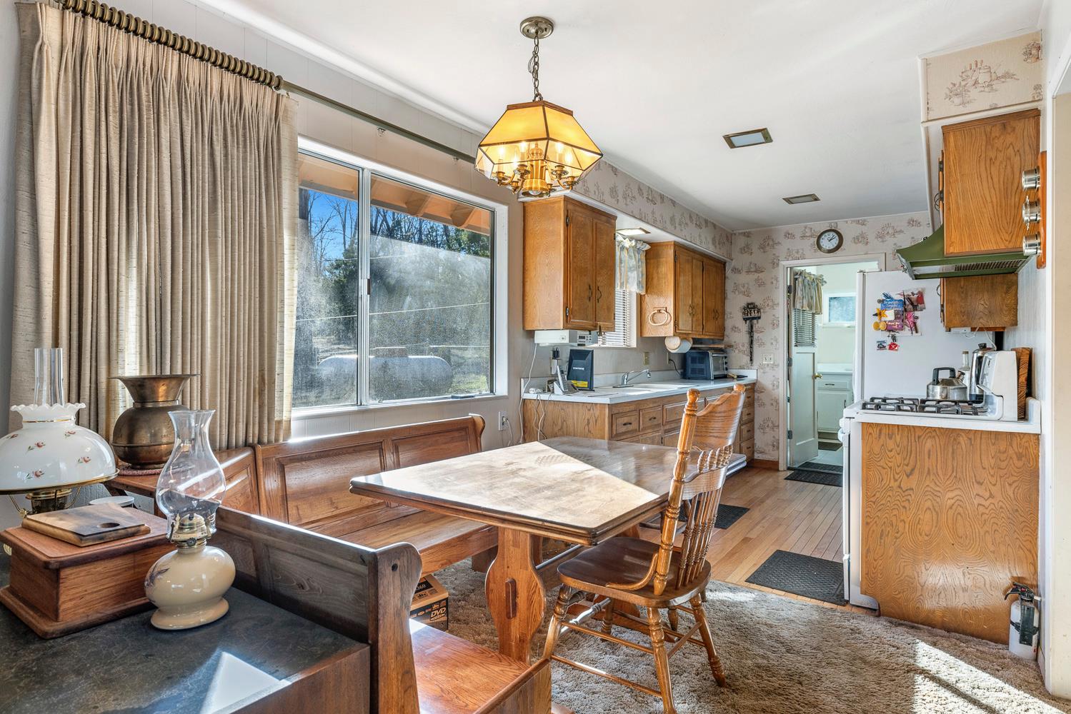 41722 Merriman Ln, Auberry, CA 93602