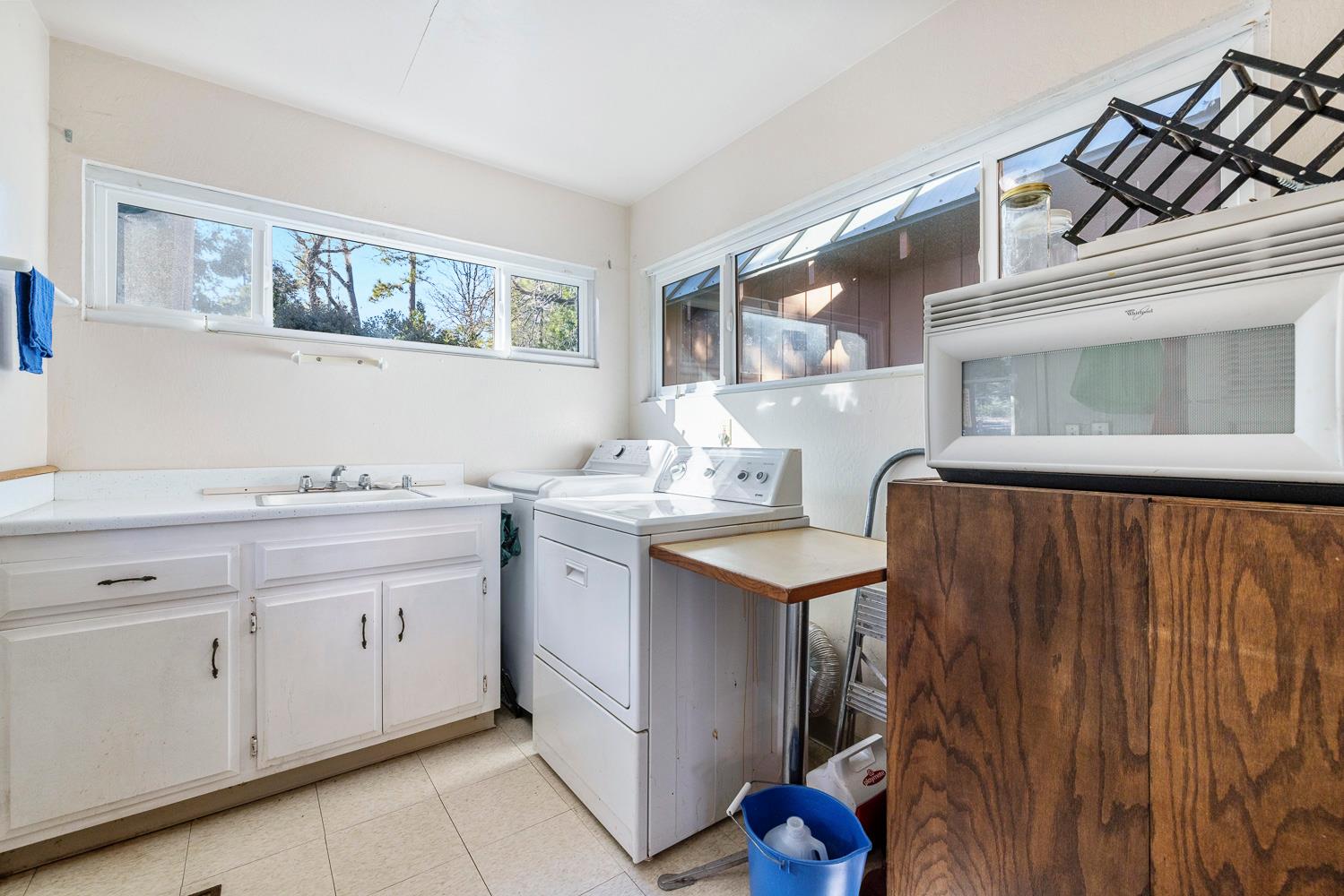 41722 Merriman Ln, Auberry, CA 93602