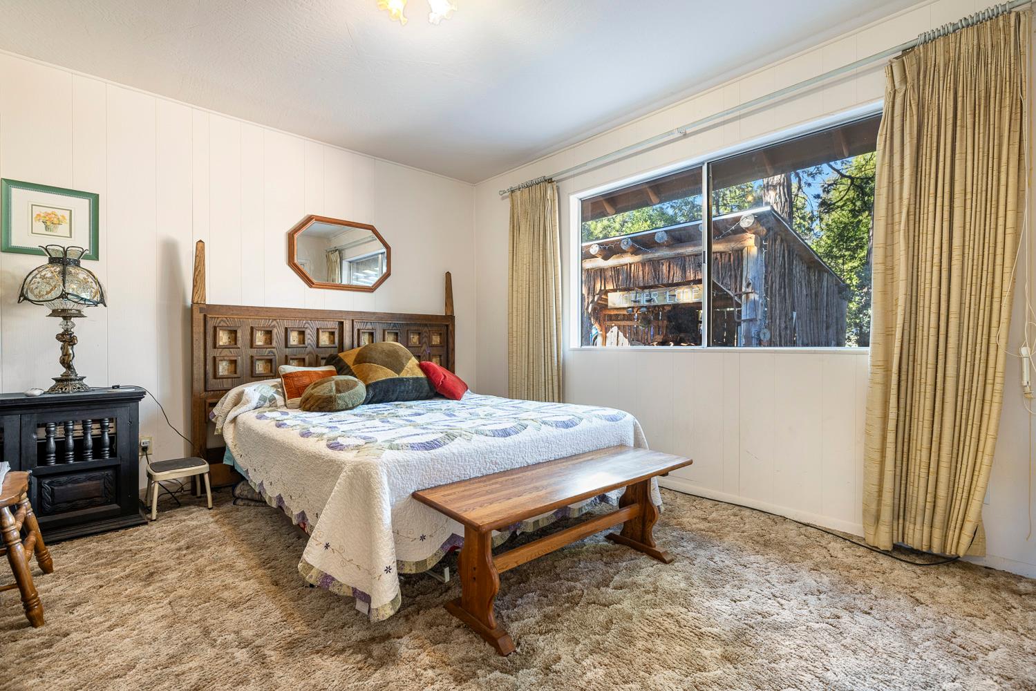 41722 Merriman Ln, Auberry, CA 93602