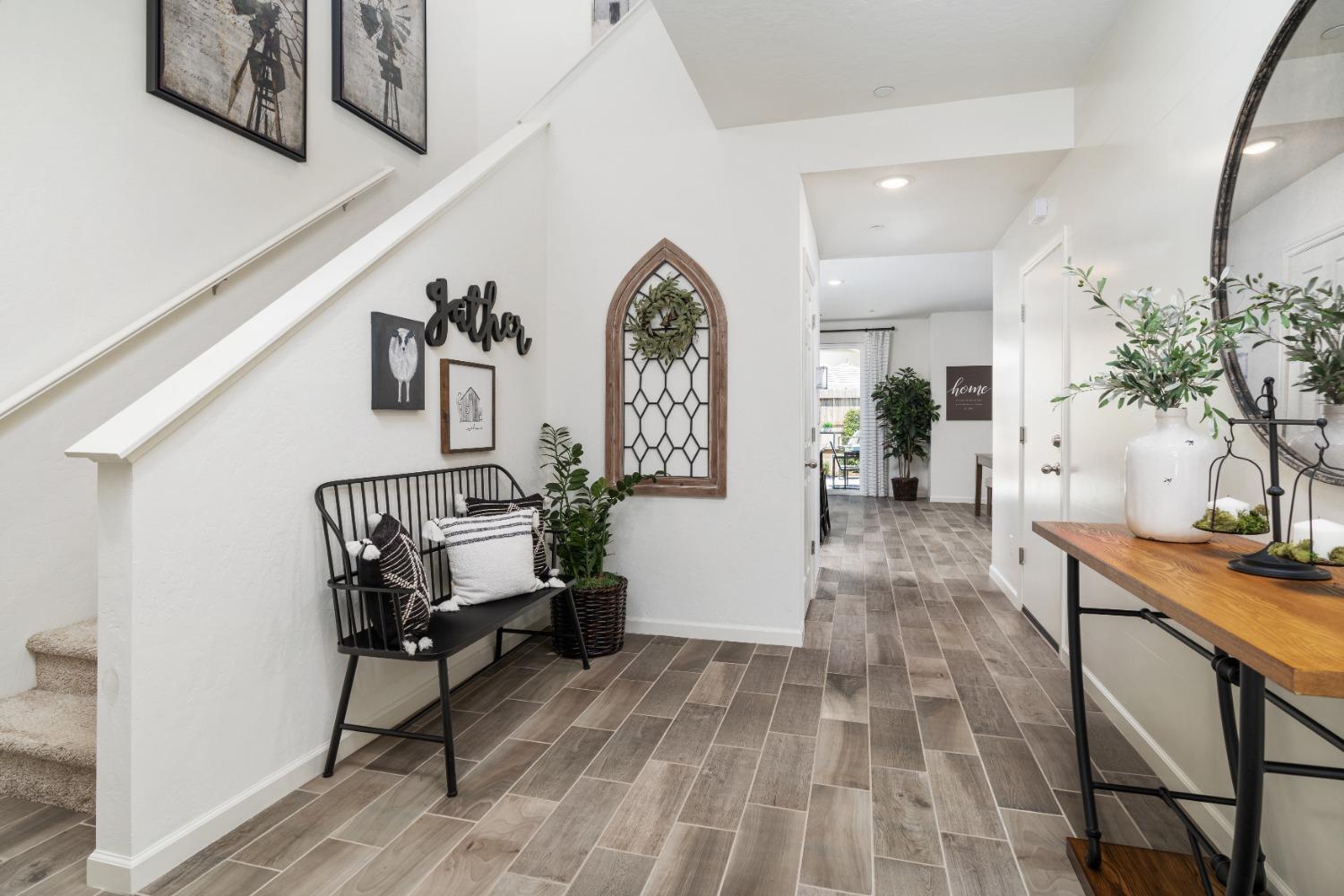 1934 N Arroyo Ave, Fresno, CA 93727